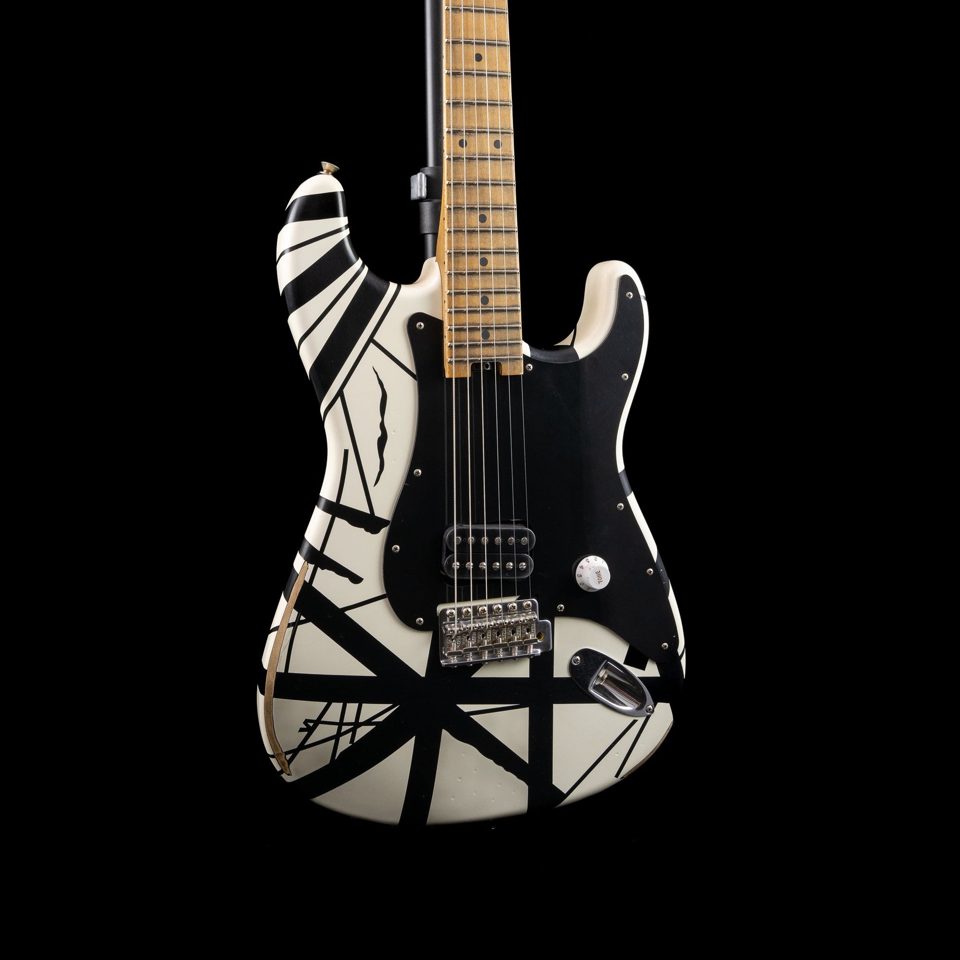 EVH Striped Series '78 Eruption in White with Black Stripes Relic