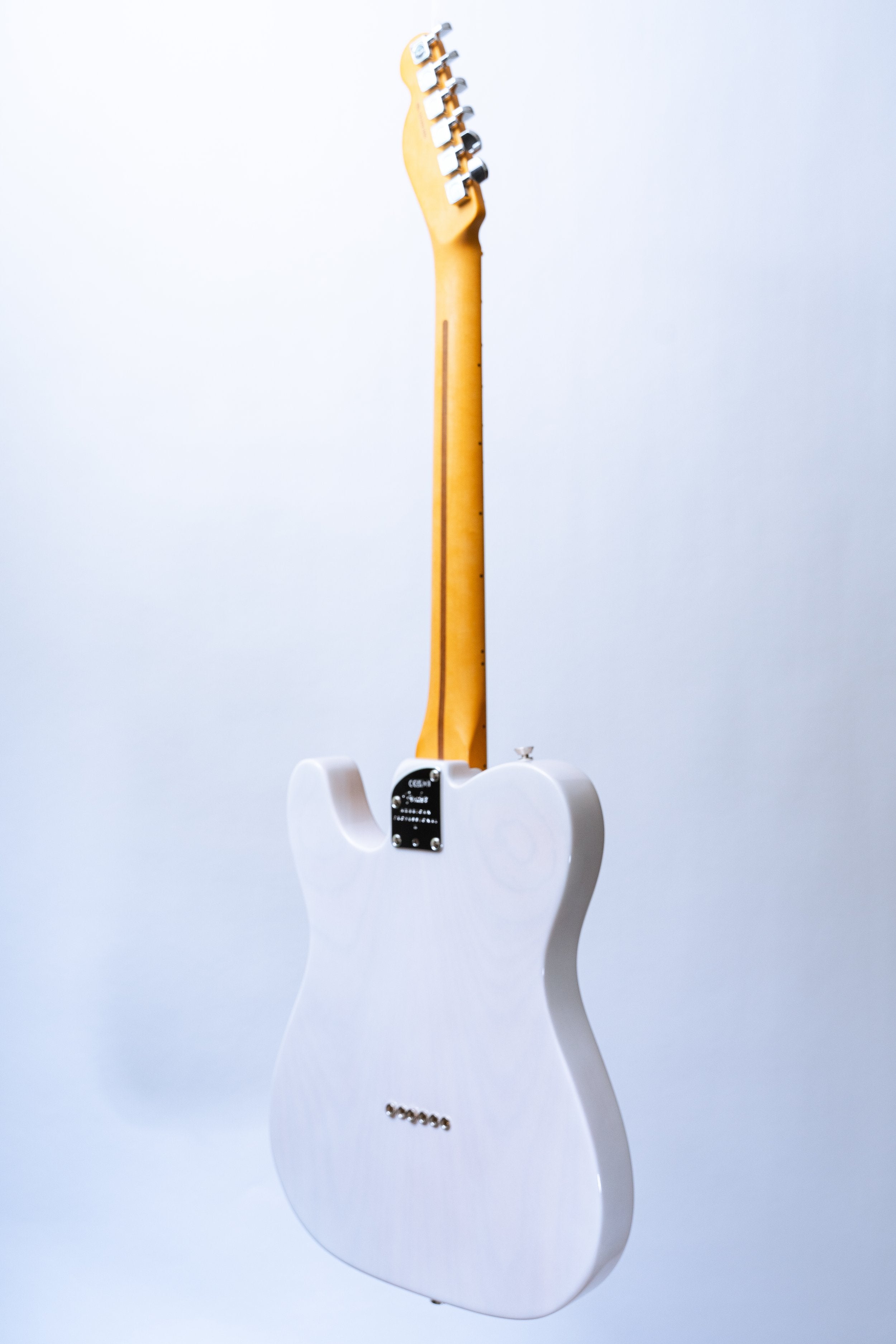 Fender LTD American Professional II Telecaster Thinline in White Blonde