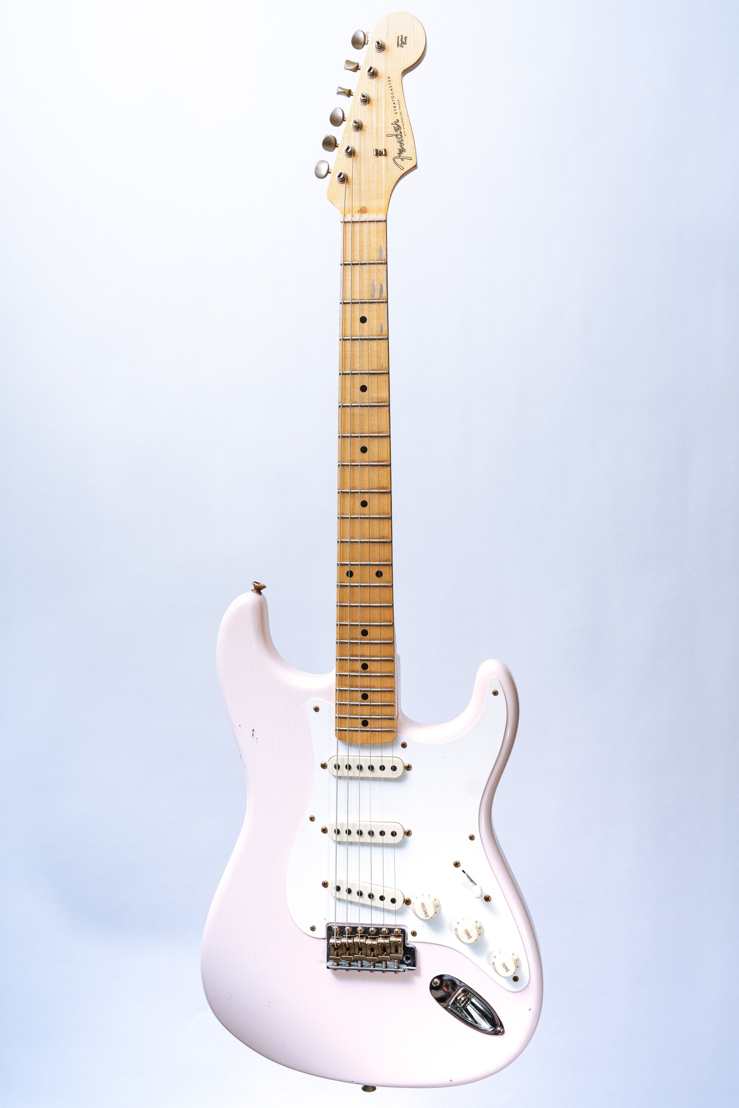 Fender Custom Shop LTD '57 Stratocaster Journeyman Relic in Super Faded Aged Shell Pink