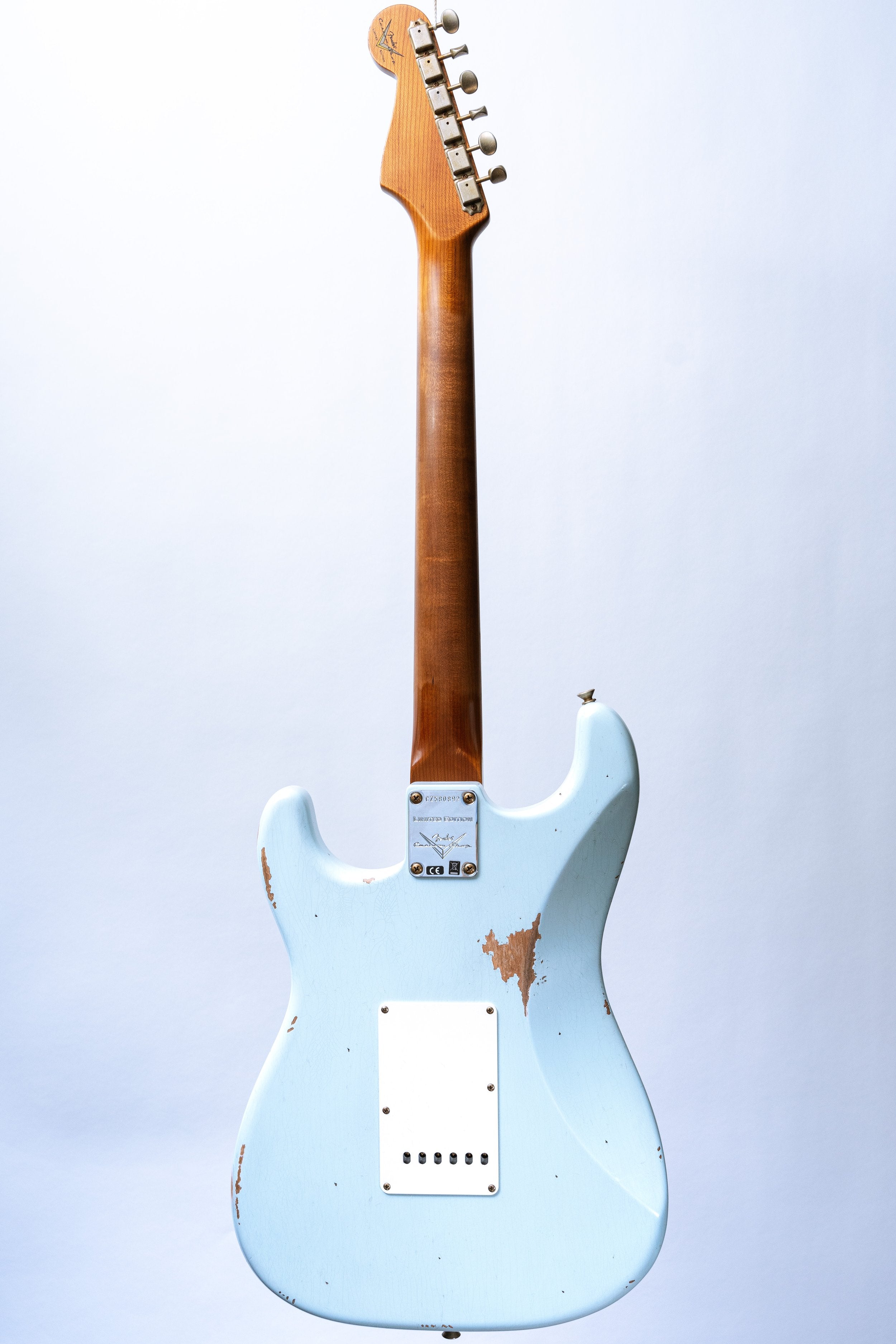 Fender Custom Shop LTD '63 Strat Relic in Super Faded Aged Sonic Blue