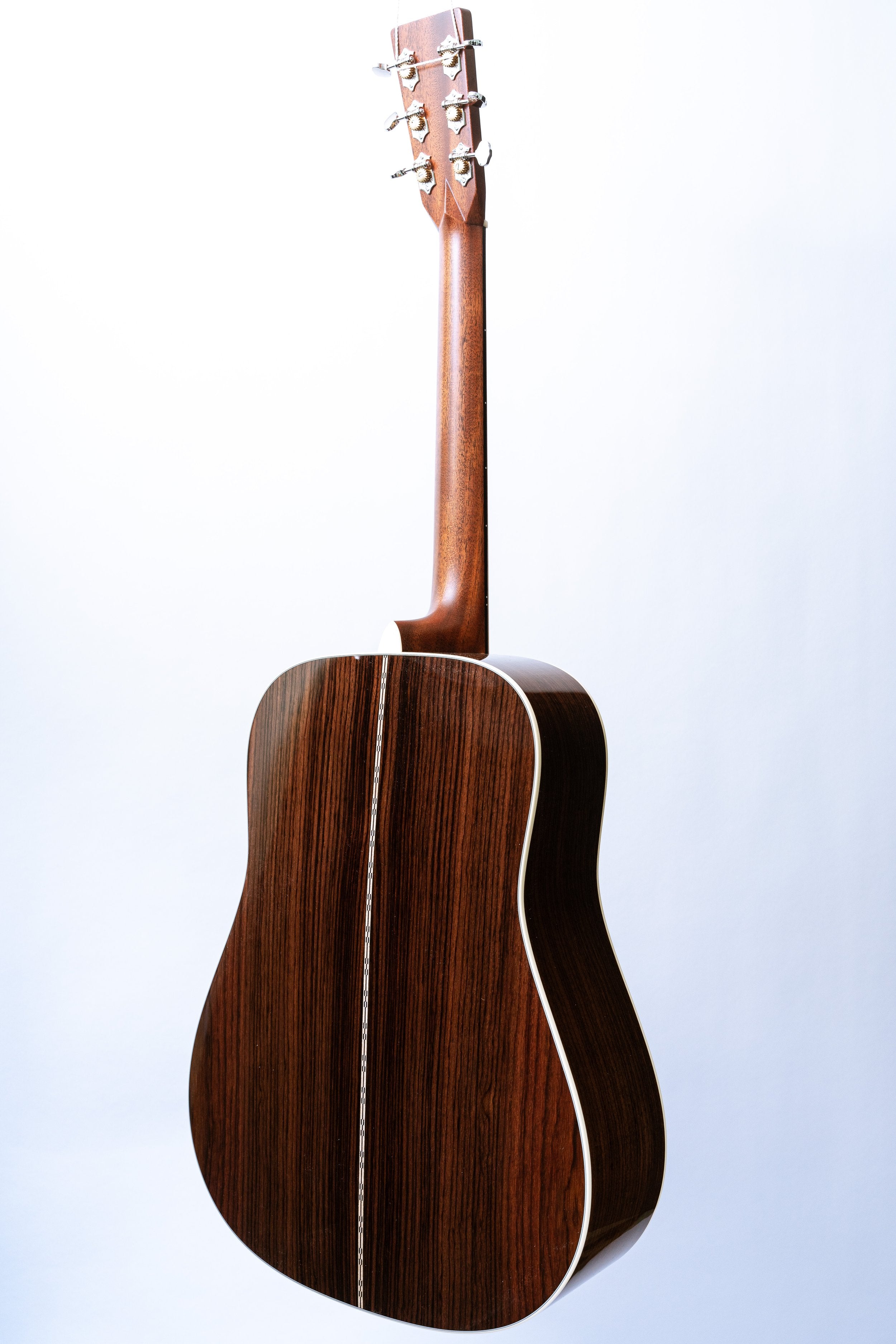 Martin HD-28 in Sunburst