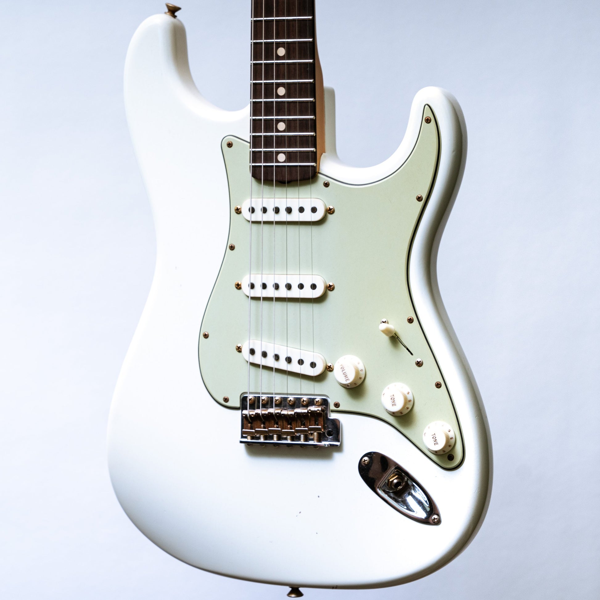 Fender Custom Shop LTD 62/63 Stratocaster Journeyman Relic in Aged Olympic White
