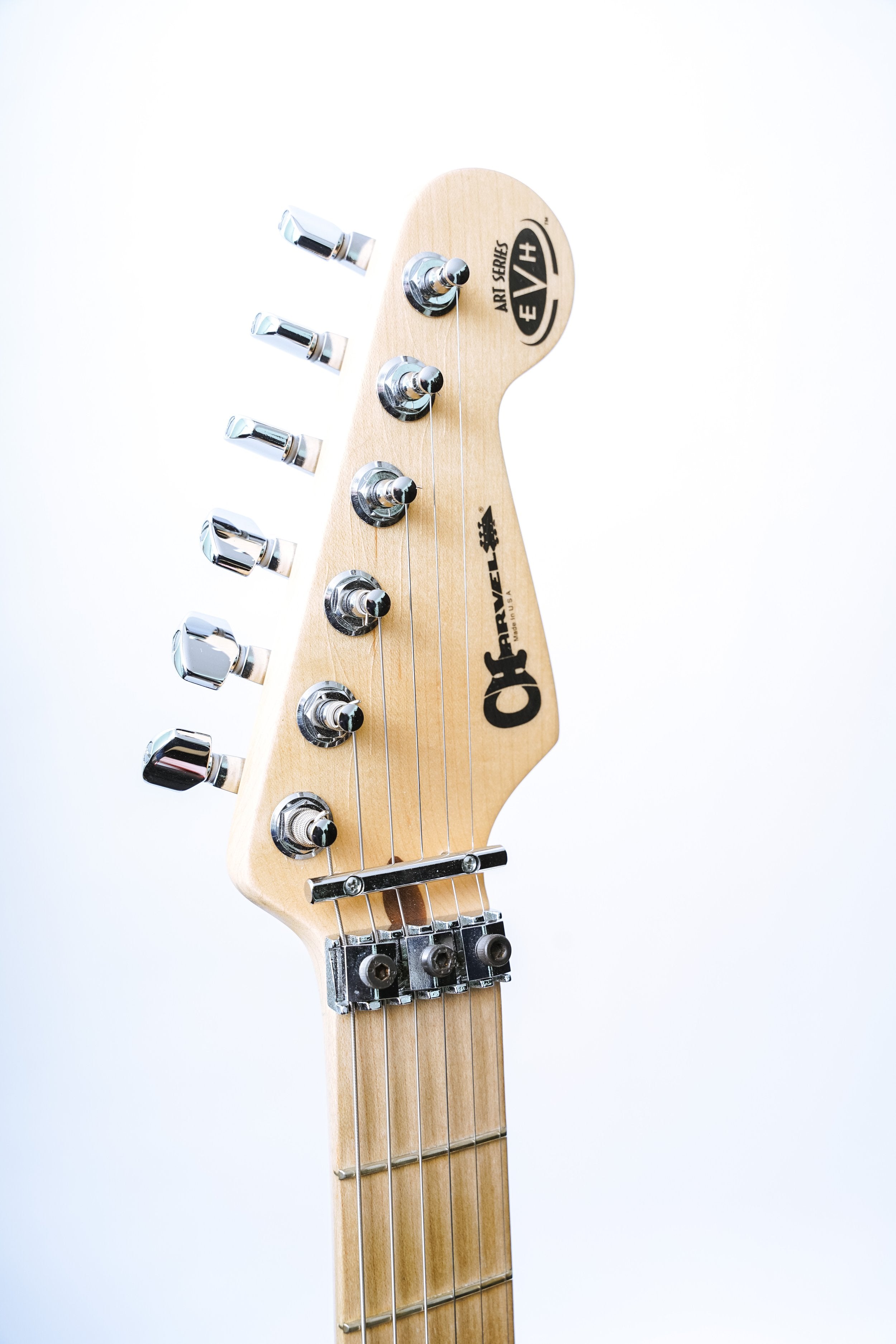 Charvel EVH Art Series in Red/White/Black