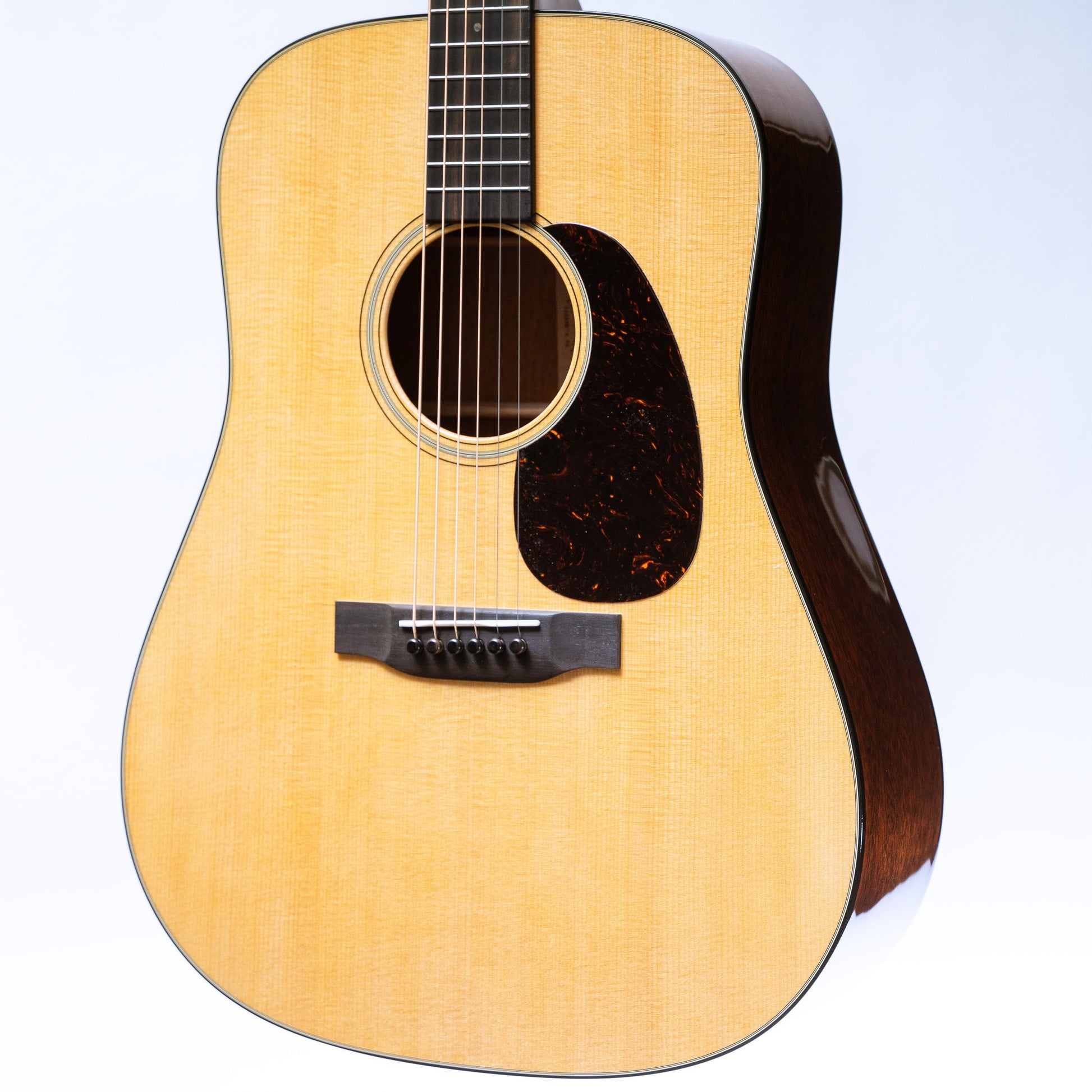Martin D-18