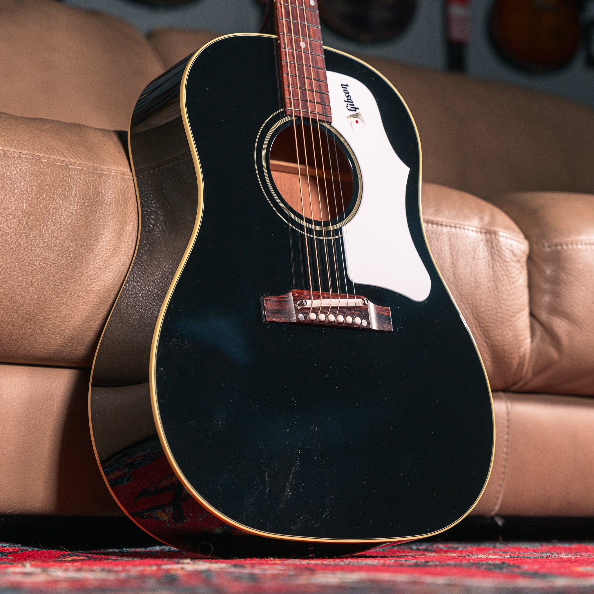 Gibson J-45 '60s Adj Saddle in Ebony – Lidgett Music
