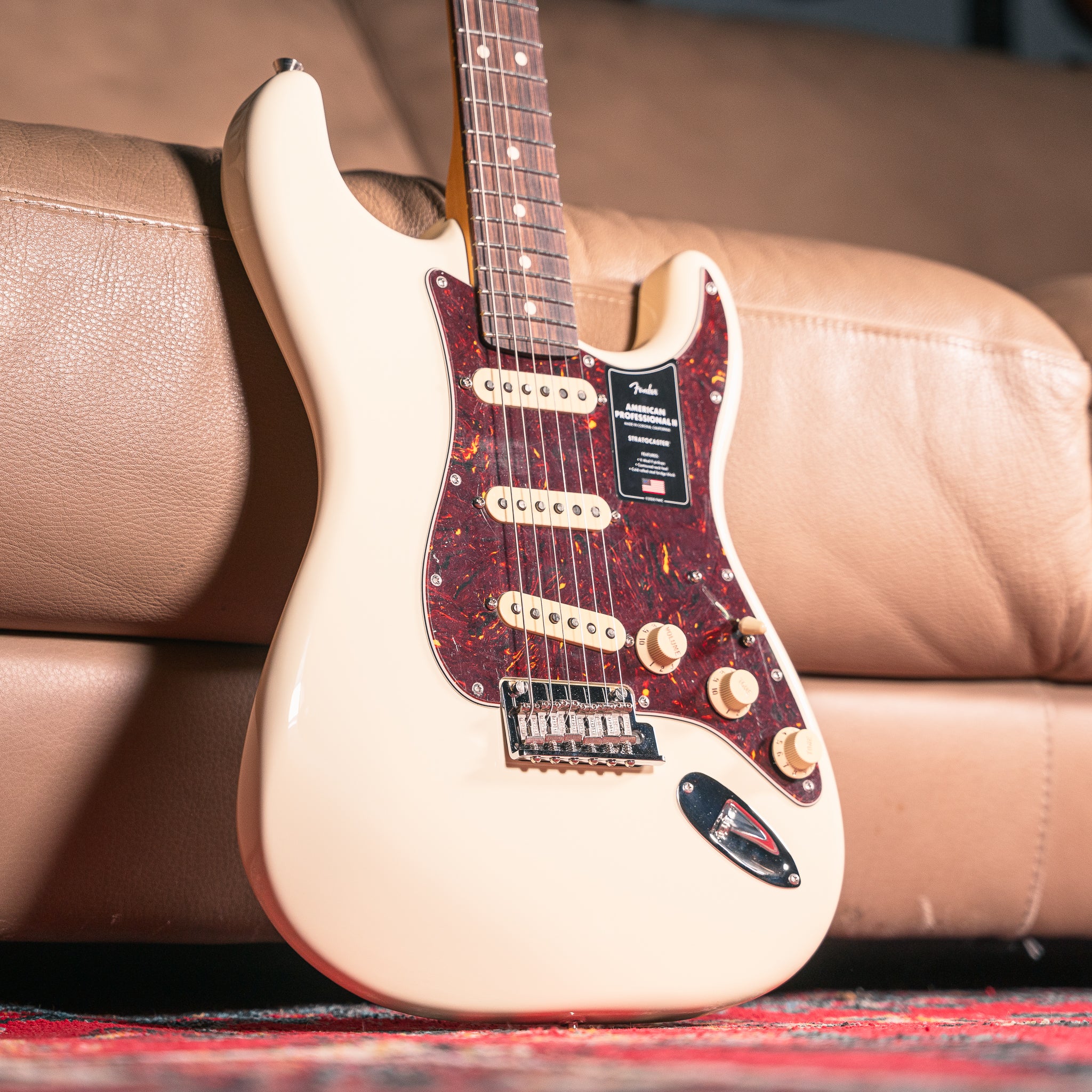 Fender American Professional II ストラト OW Fender American Professional II Stratocaster in Olympic White