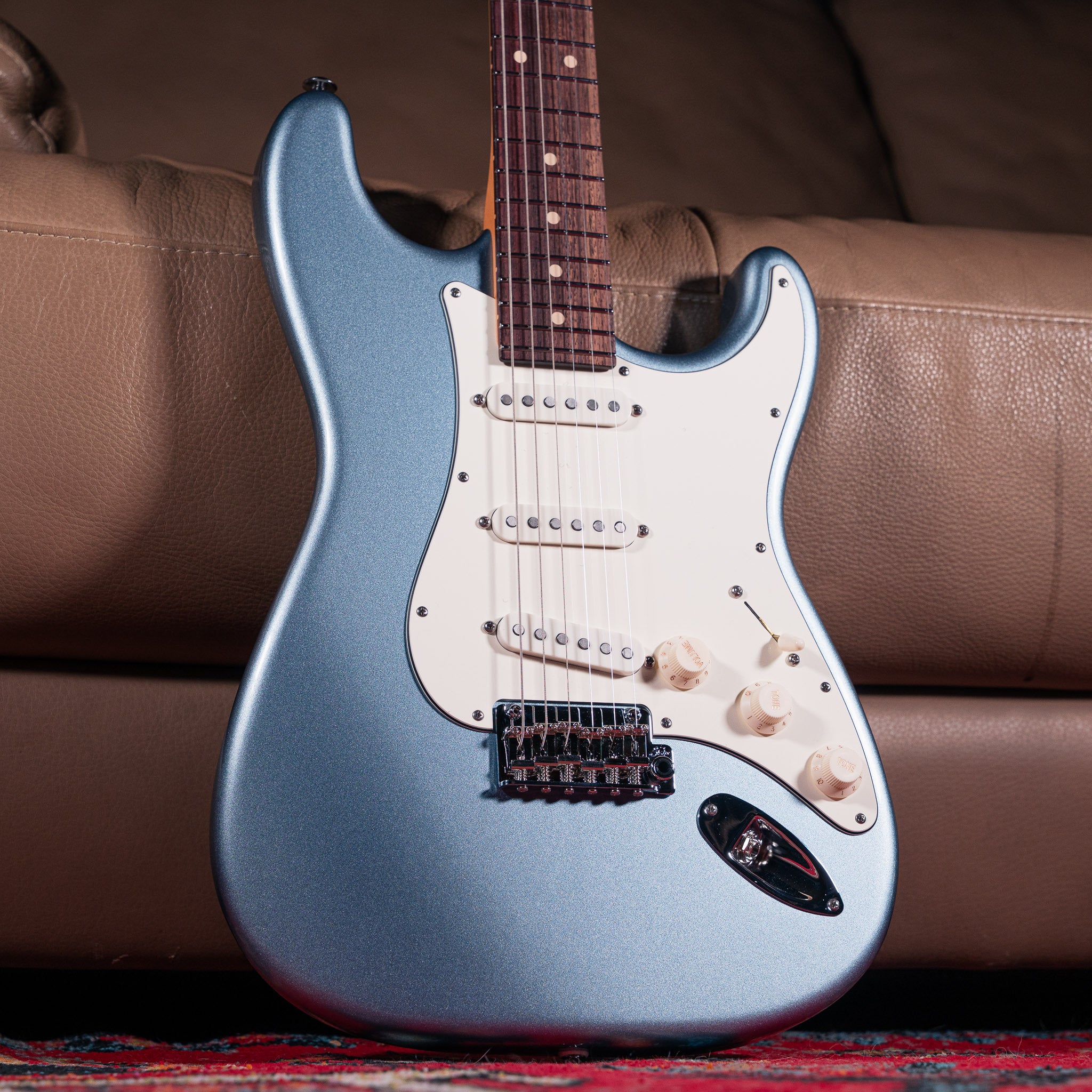 Suhr Classic S in Ice Blue Metallic