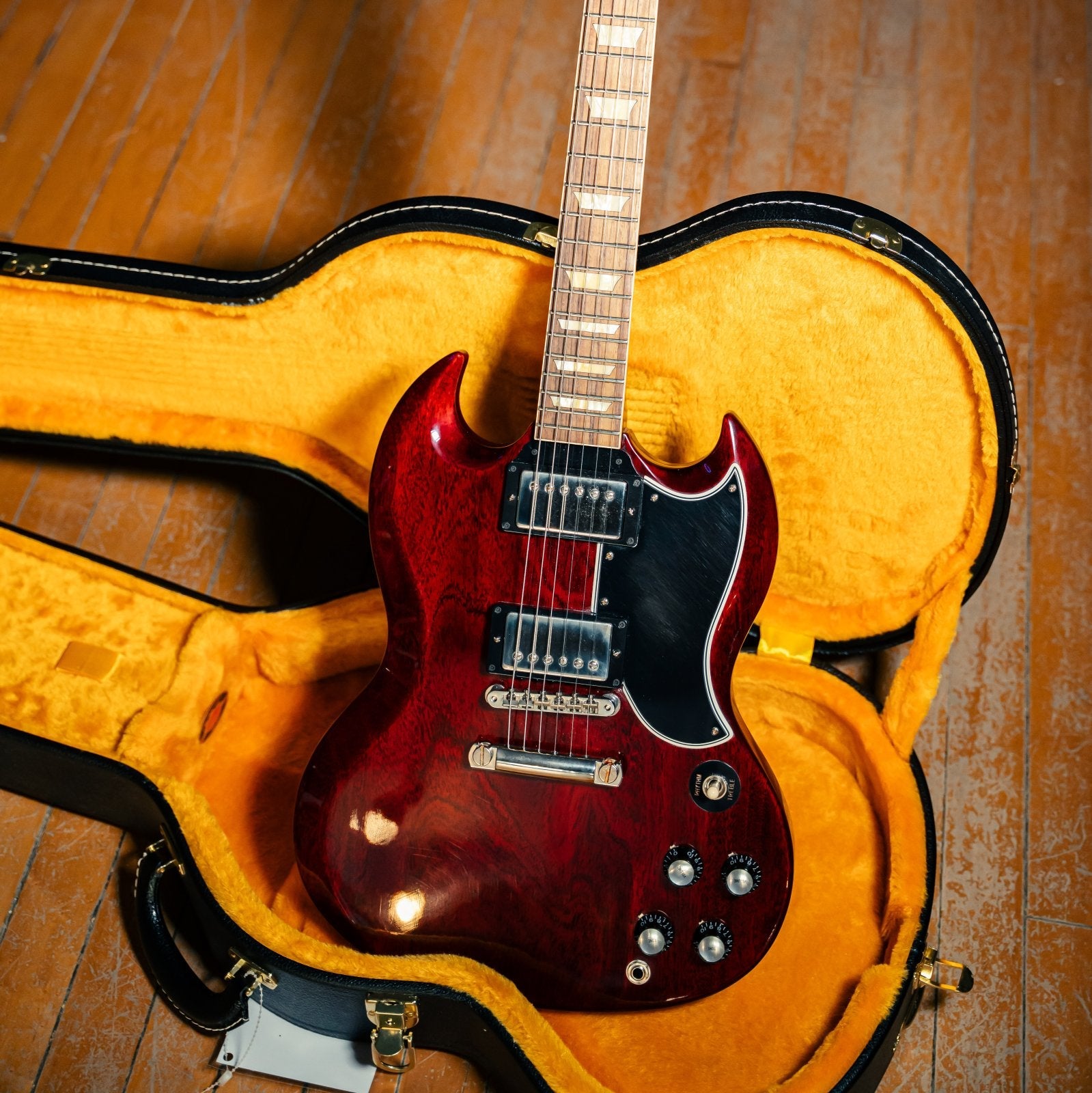 Guild - 1965 - T-100D in Sunburst – Lidgett Music