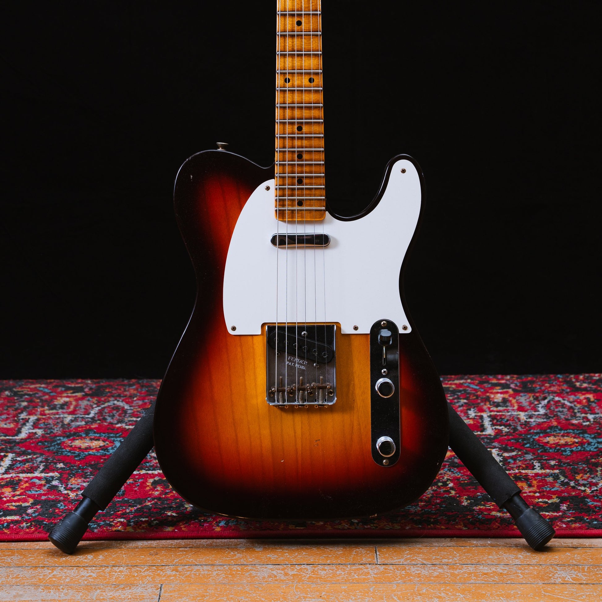 Fender Custom Shop '58 Telecaster Journeyman Relic in Wide-Fade 3-Color Sunburst