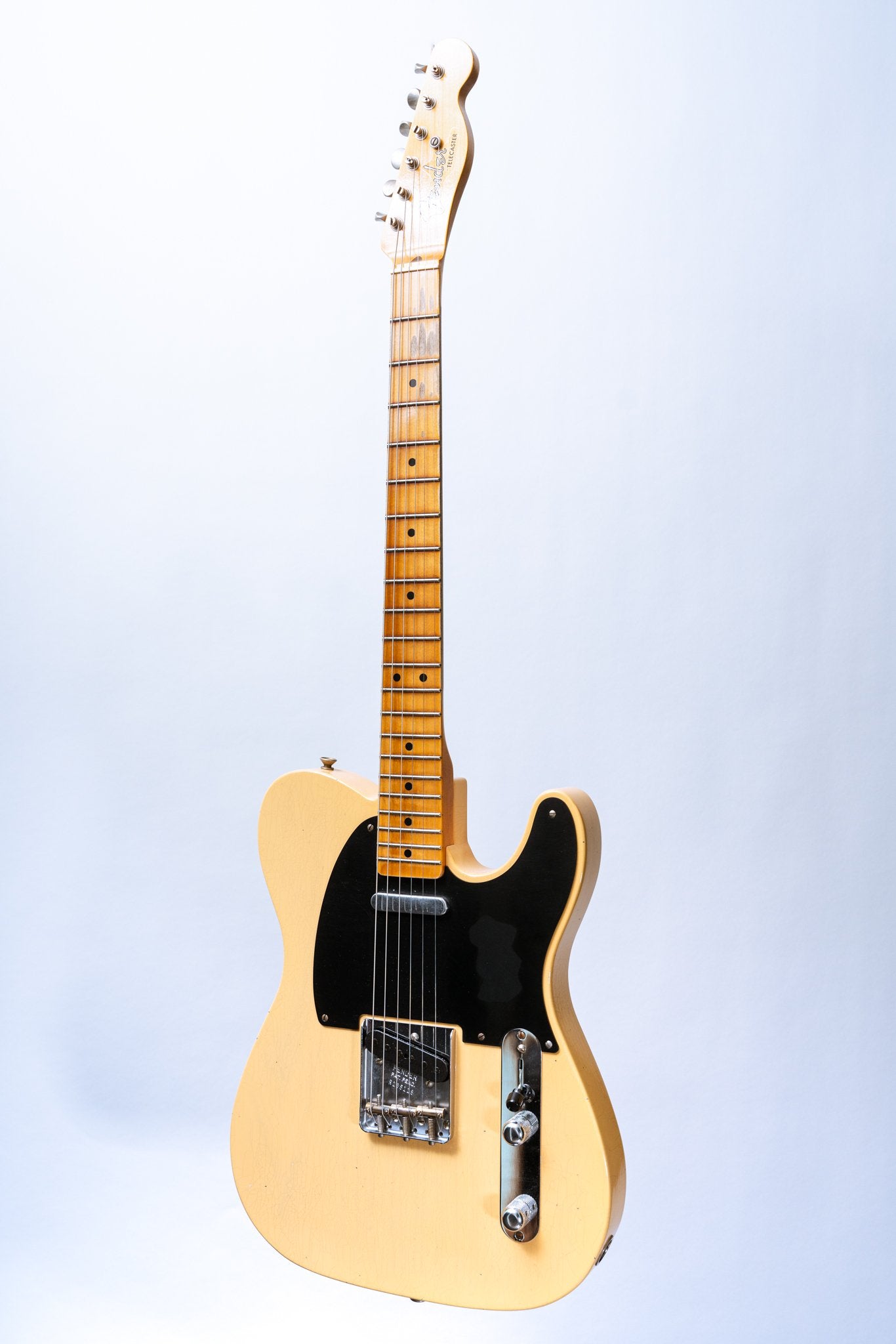 Fender Custom Shop '52 Telecaster Journeyman Relic in Aged Nocaster Blonde
