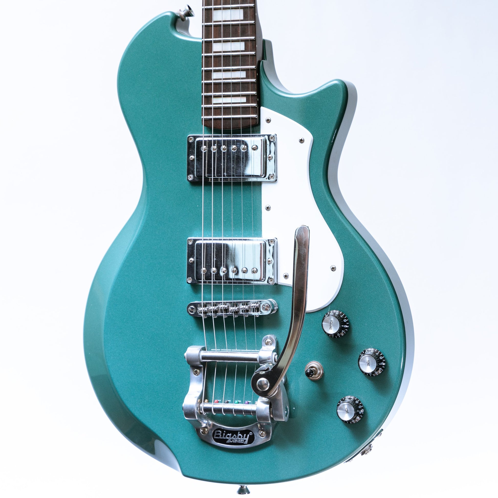 Moniker Far City Pre-Owned