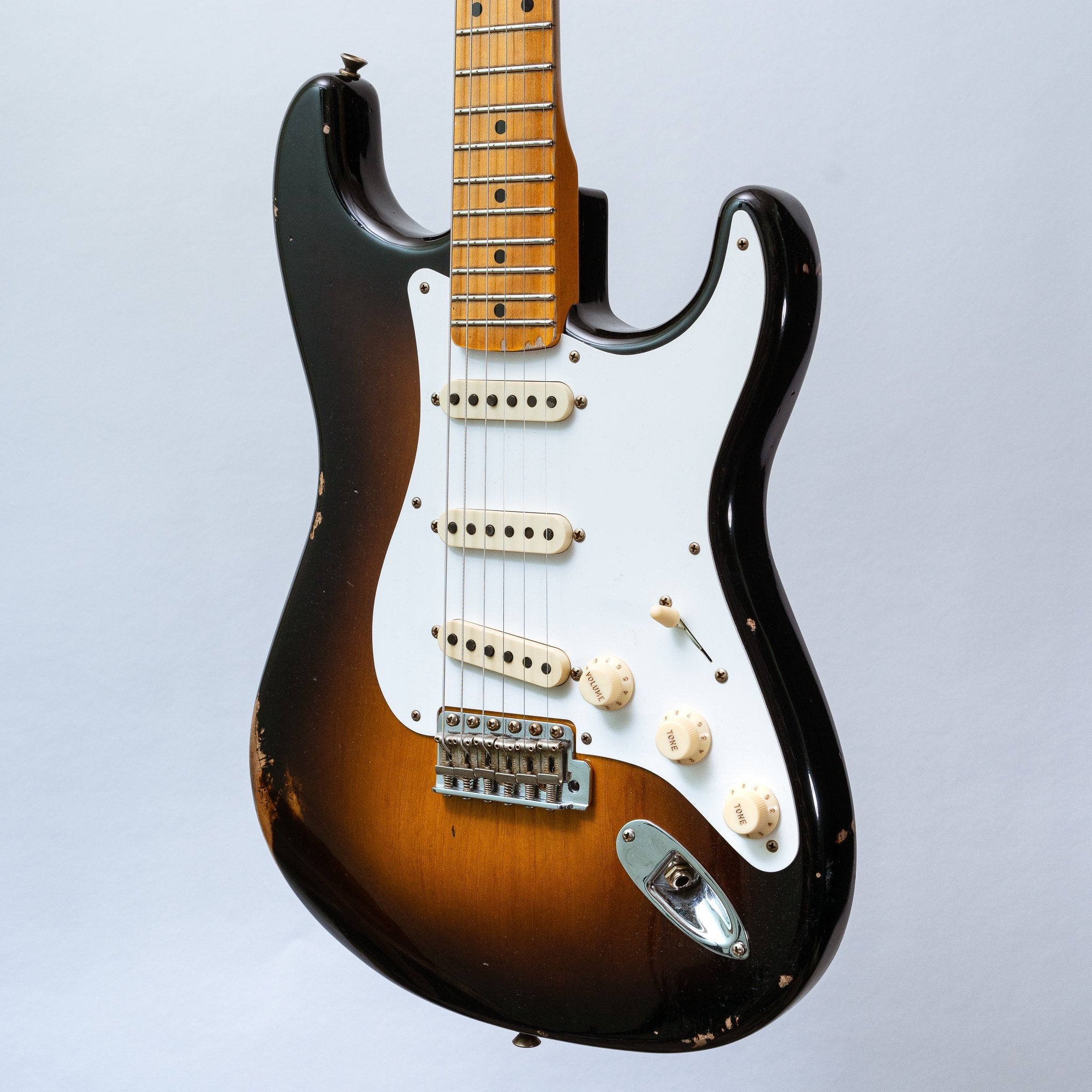 Fender Custom Shop '56 Stratocaster Relic in Wide Fade 2-Tone Sunburst