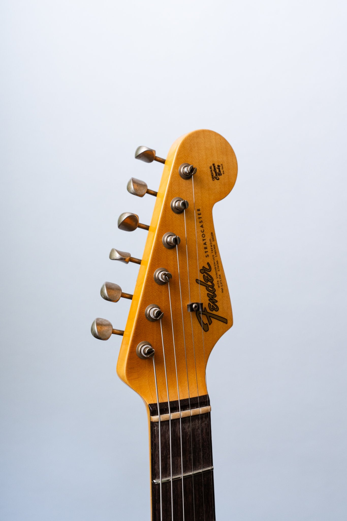 Fender Custom Shop '64 Stratocaster Journeyman Relic in Target 3-Tone Sunburst