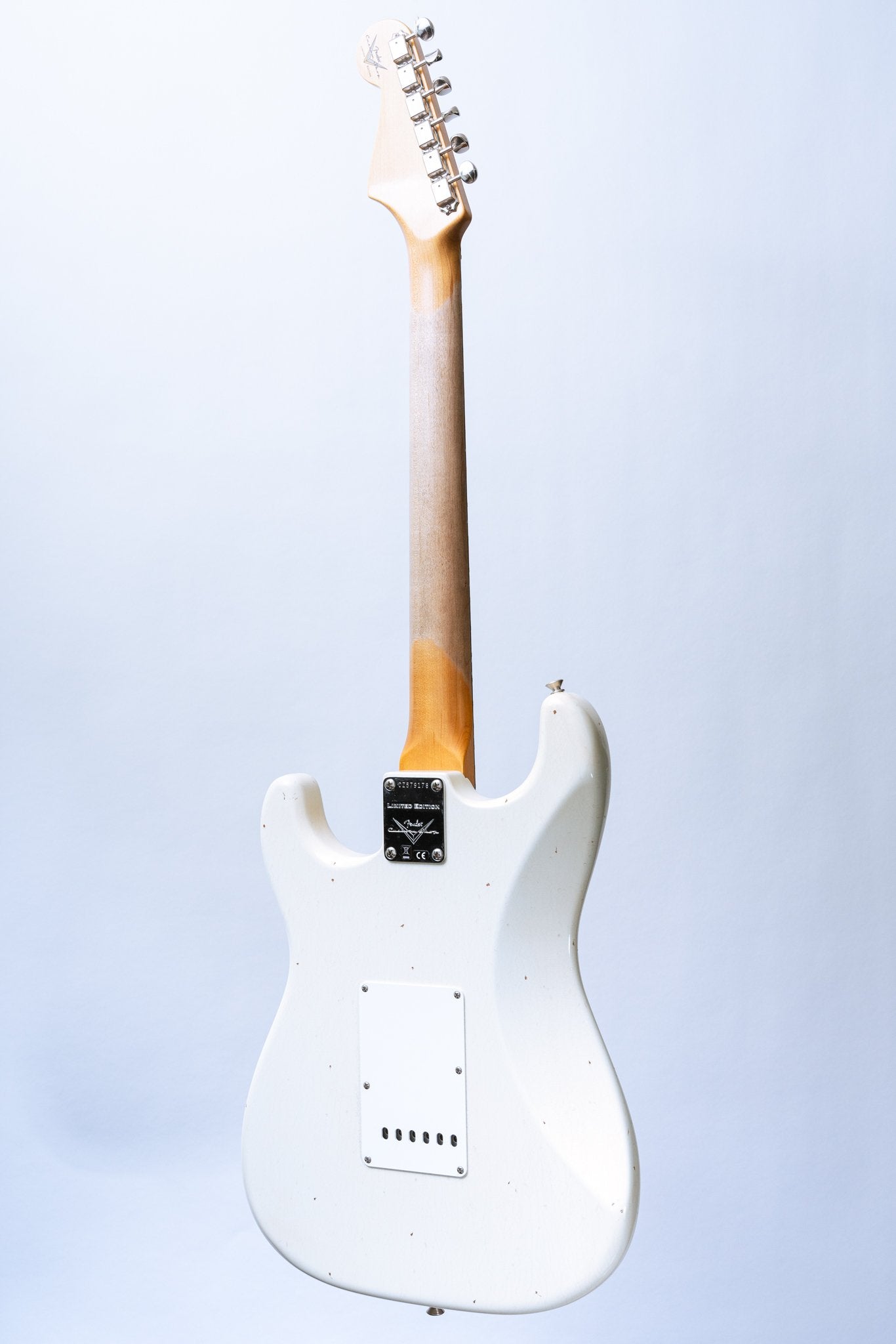 Fender Custom Shop LTD '64 Stratocaster Journeyman Relic in Aged Olympic White