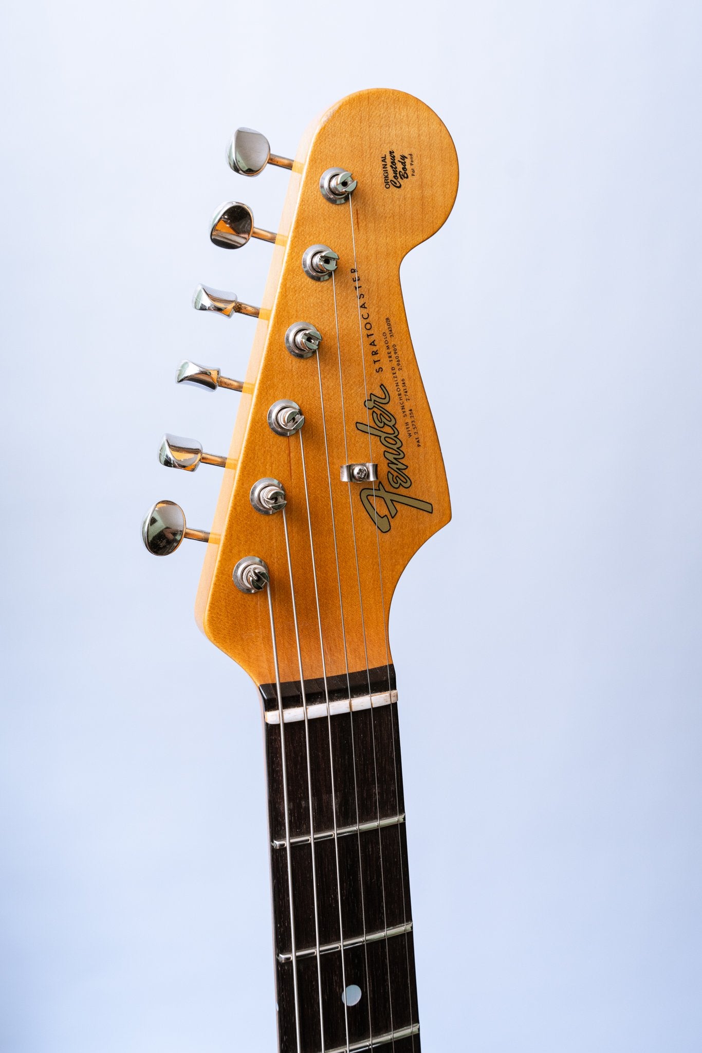 Fender Custom Shop LTD '64 Stratocaster Journeyman Relic in Aged Olympic White