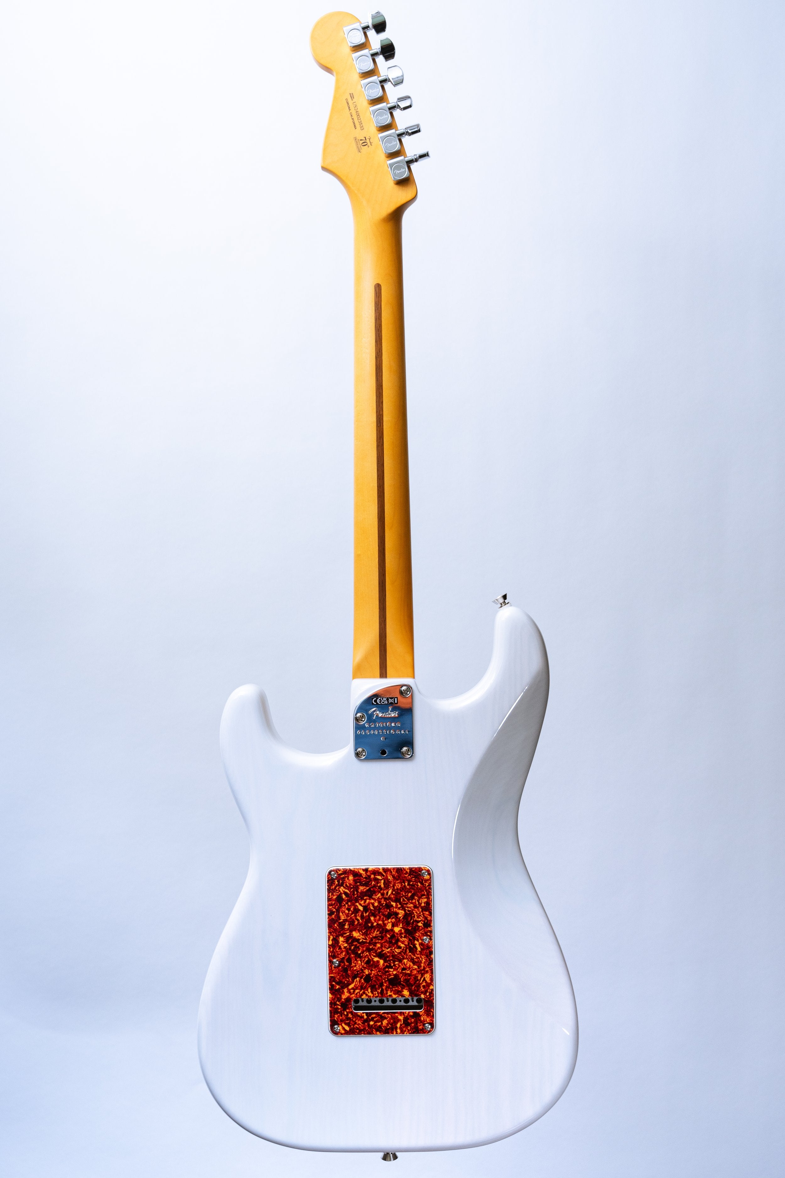 Fender LTD American Professional II Stratocaster Thinline in White Blonde