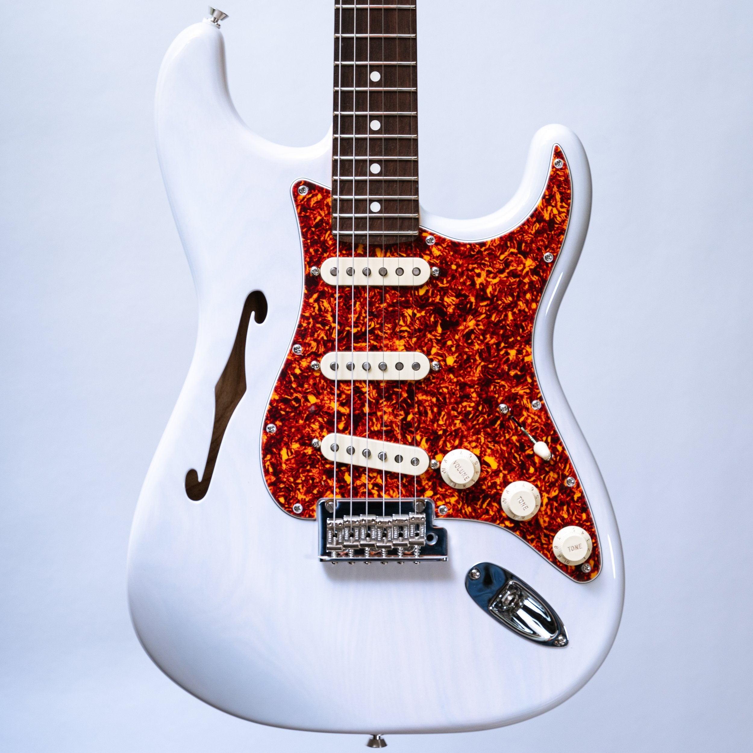 Fender LTD American Professional II Stratocaster Thinline in White Blonde