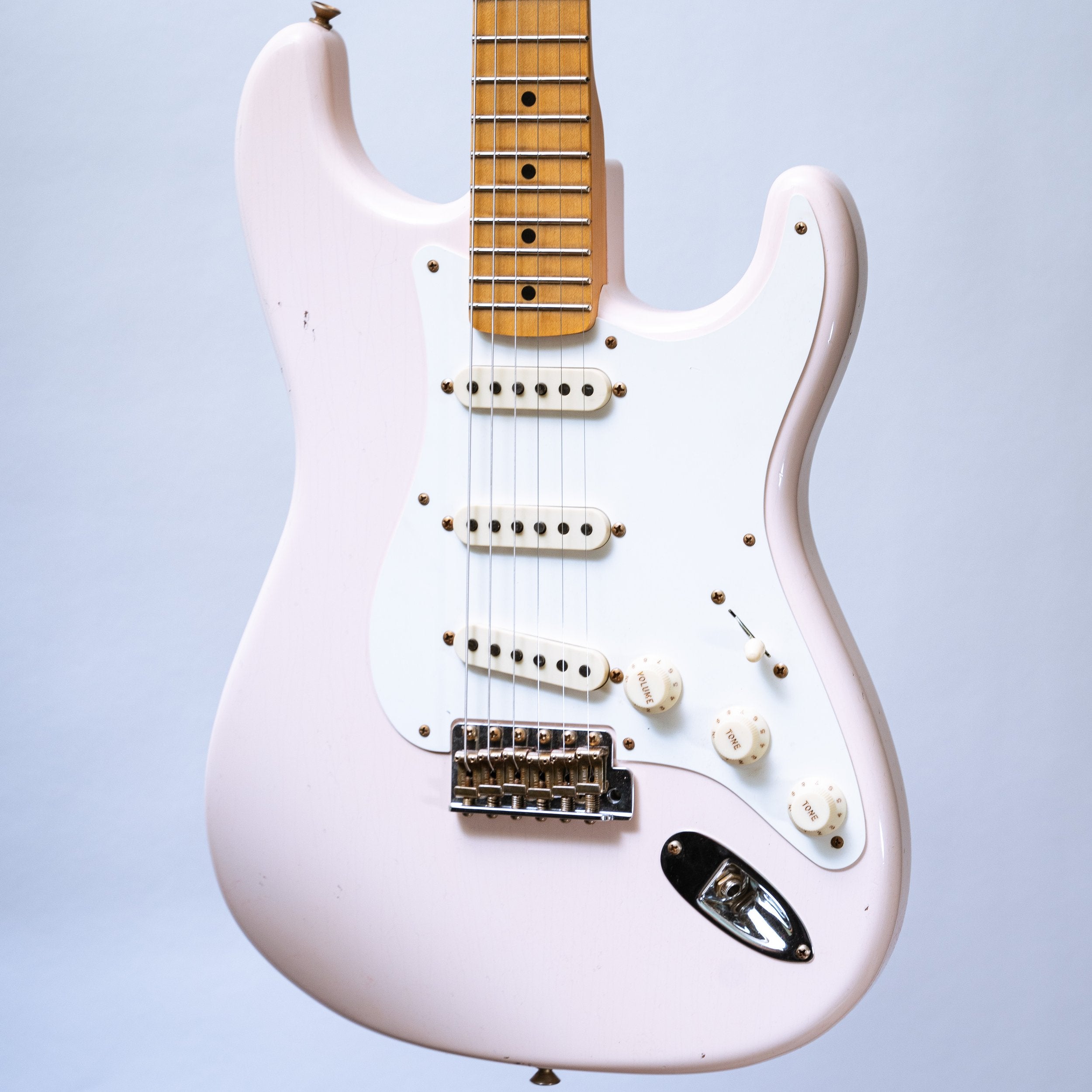 Fender Custom Shop LTD '57 Stratocaster Journeyman Relic in Super Faded Aged Shell Pink