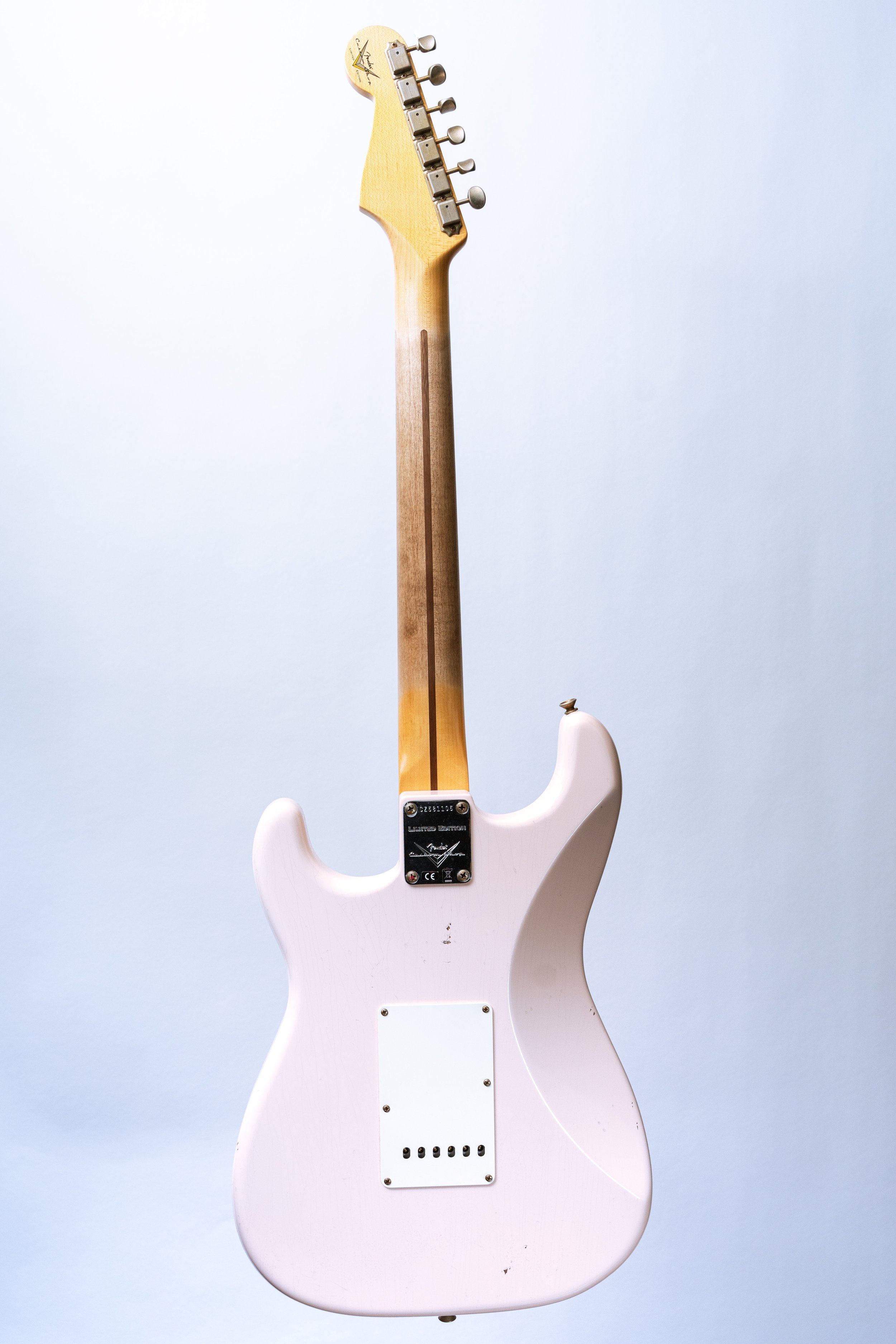 Fender Custom Shop LTD '57 Stratocaster Journeyman Relic in Super Faded Aged Shell Pink