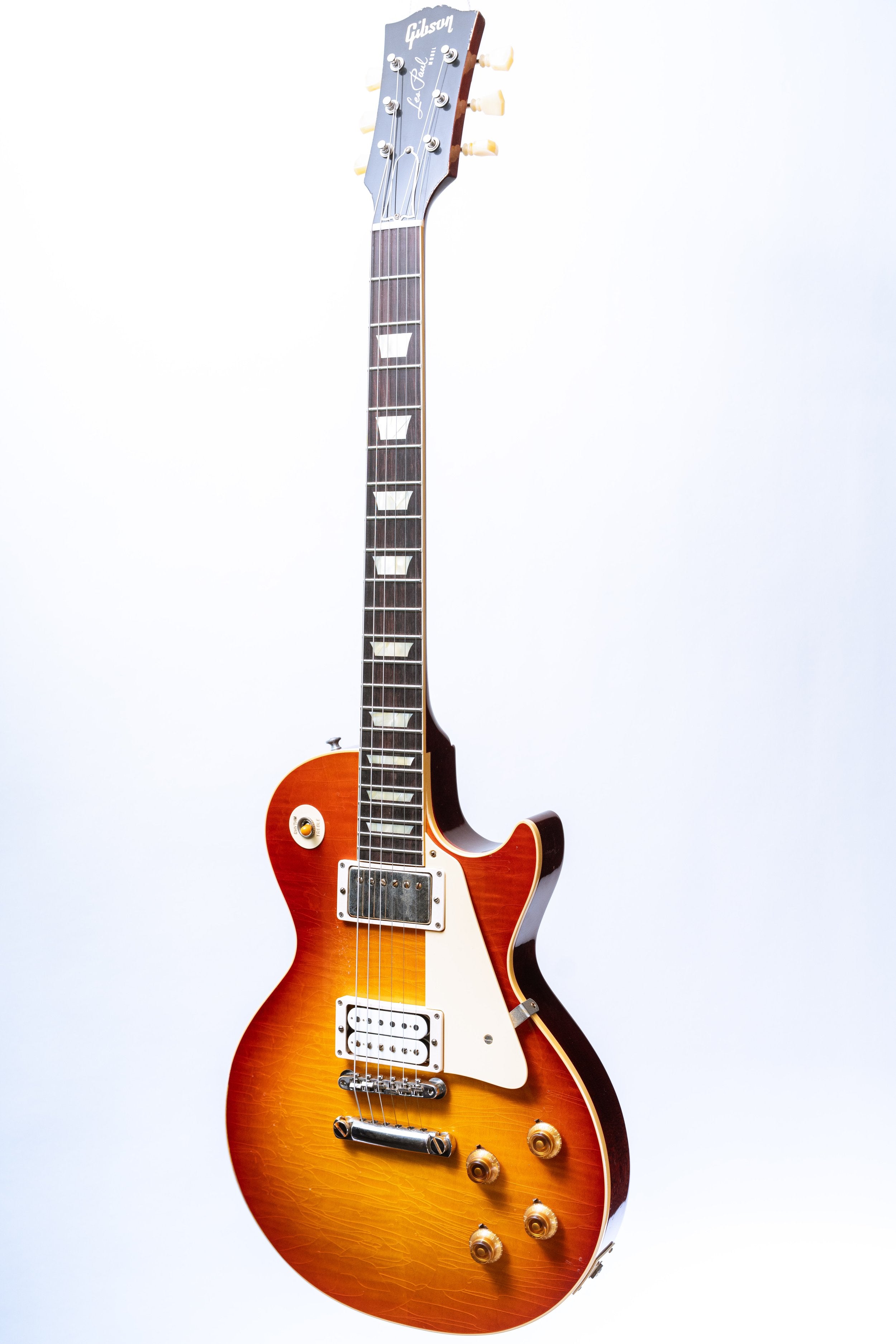 Gibson Custom Shop "The Beauty of the Burst" 1960 Les Paul Standard Page 151