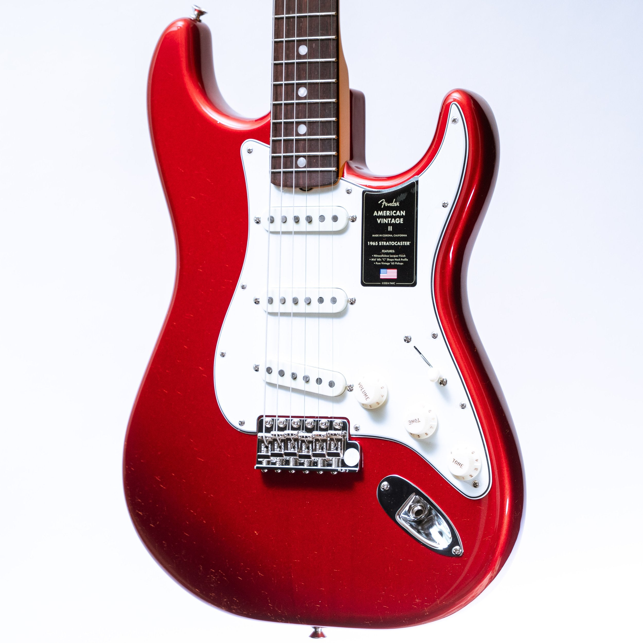Fender American Vintage II '65 Stratocaster in Candy Apple Red