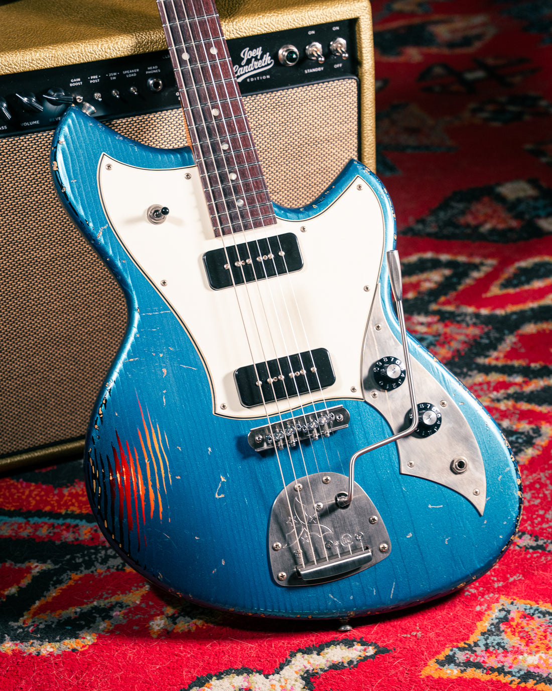 <em><strong>Traditional-Modern Blend</strong></em>