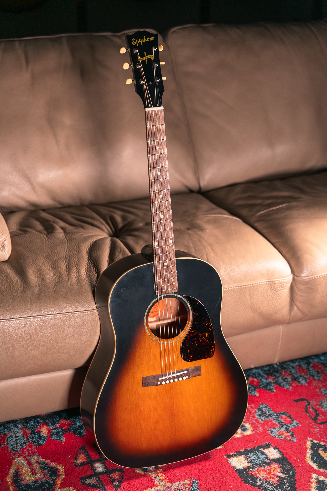 Epiphone Inspired by Gibson Custom '42 Banner J-45 in Vintage Sunburst
