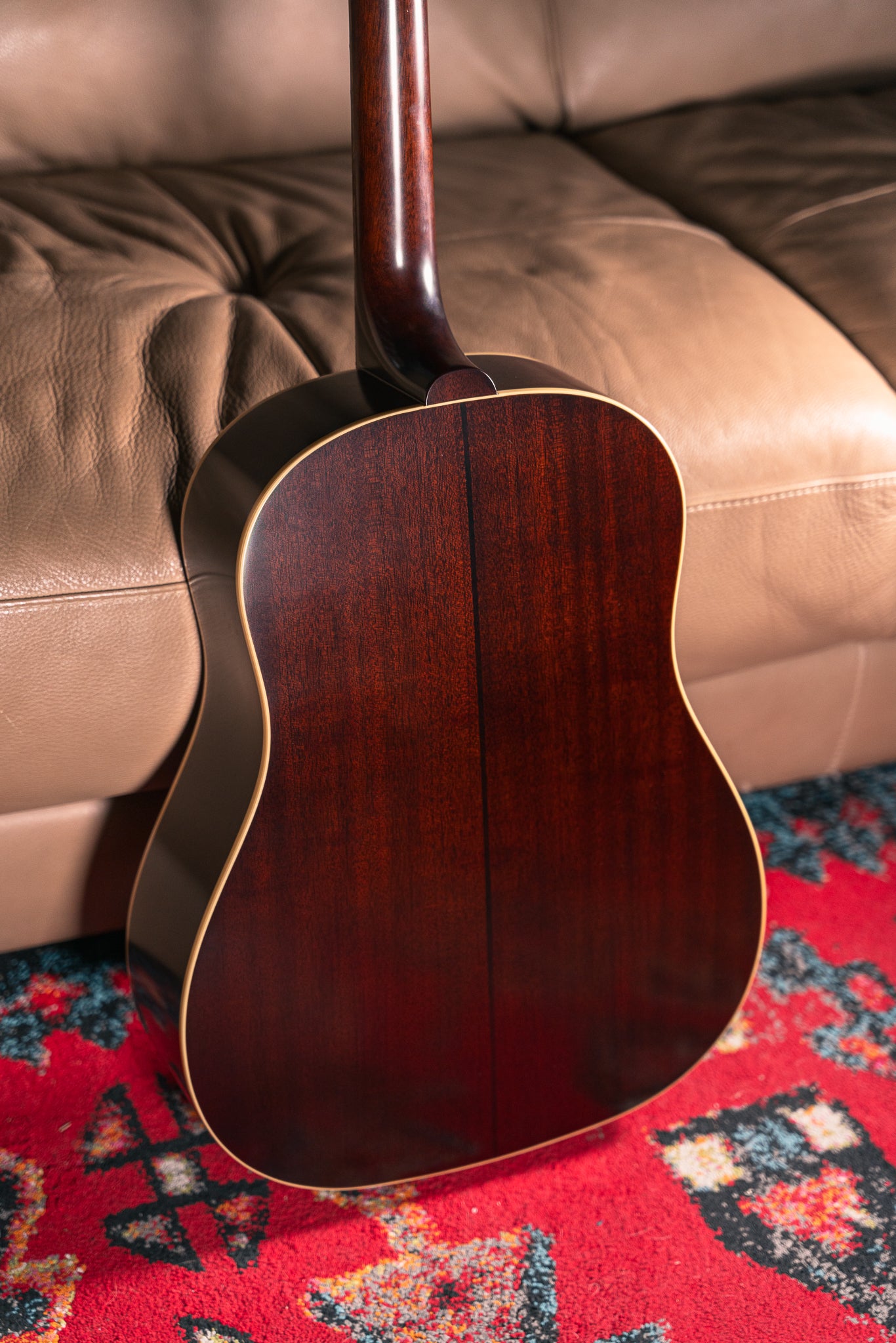 Epiphone Inspired by Gibson Custom '42 Banner J-45 in Vintage Sunburst