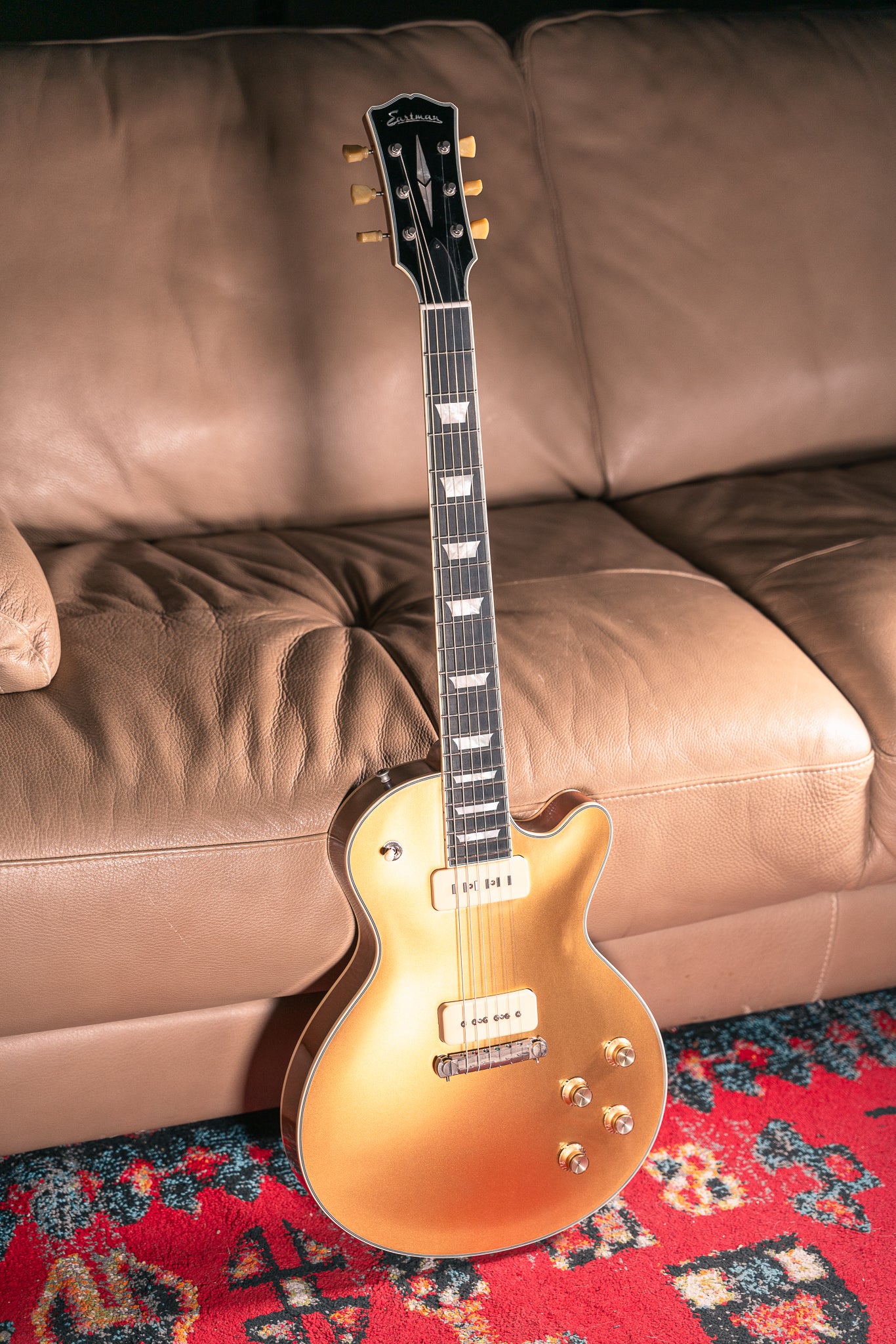 Eastman SB54/TV LTD in Vintage Gold