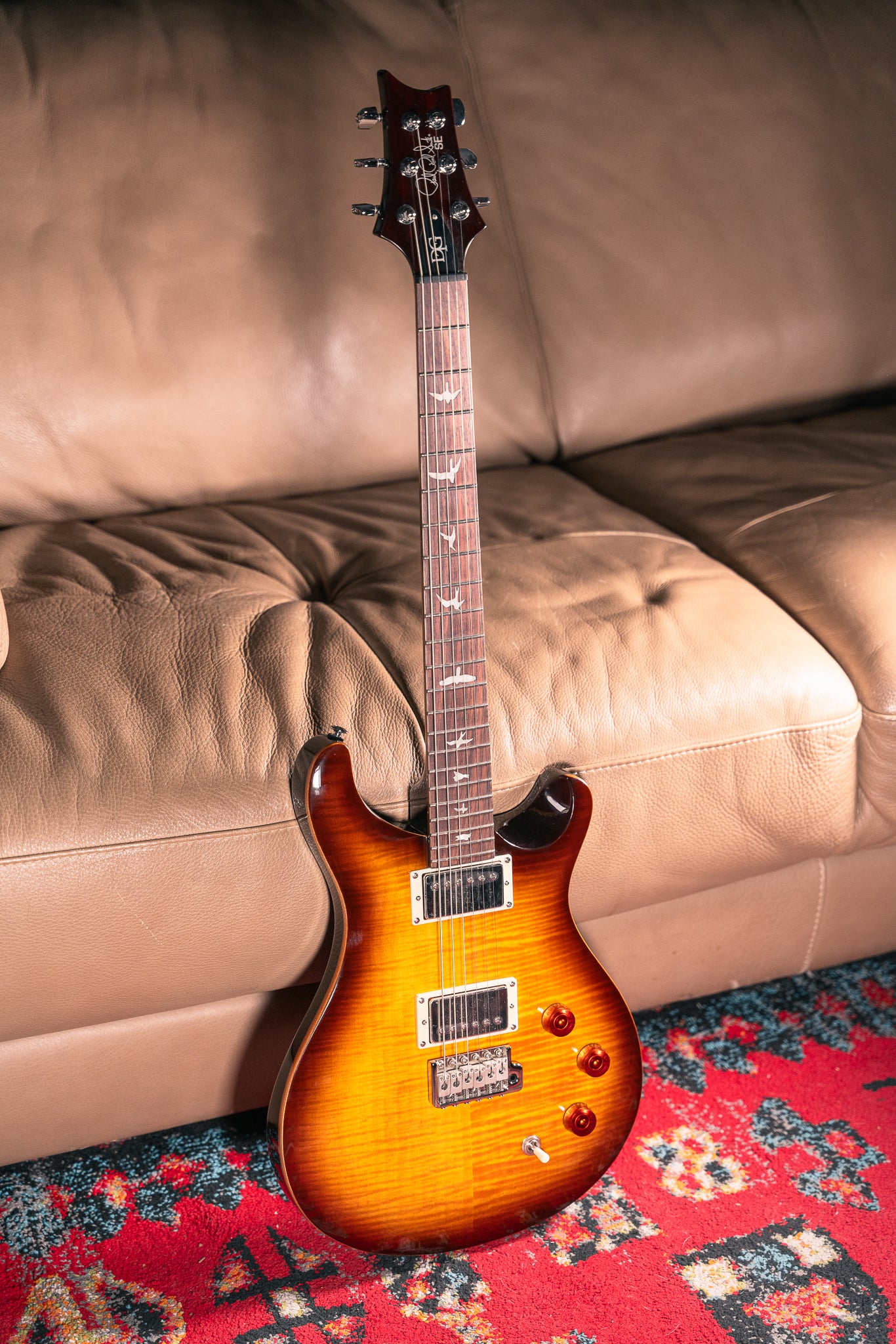 PRS SE DGT in McCarty Tobacco Sunburst