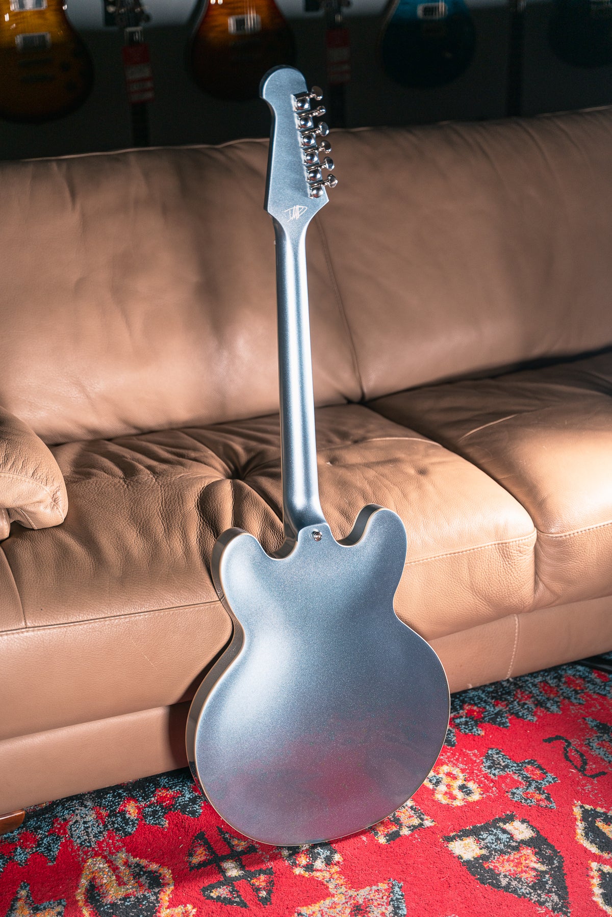 Epiphone Dave Grohl Signature DG-335 in Pelham Blue