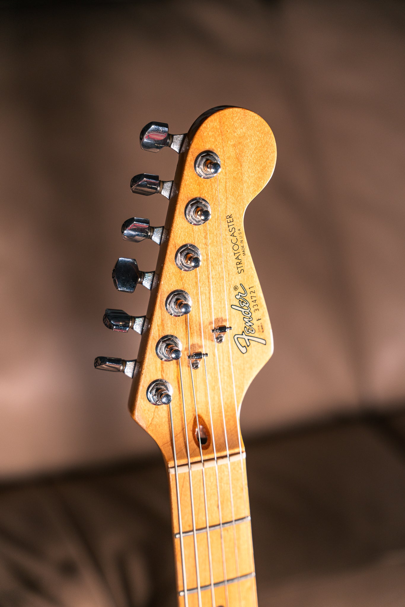 Fender - 1983 - Stratocaster Elite in Black