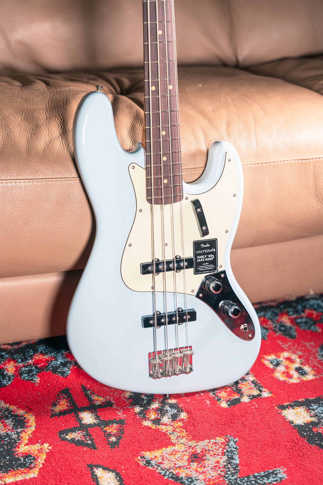 Fender Vintera III Early '60s Jazz Bass in Sonic Blue