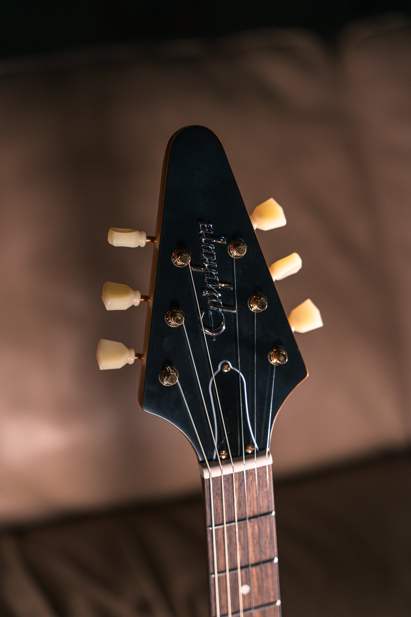 Epiphone IGC 1958 Korina Flying V in Aged Natural