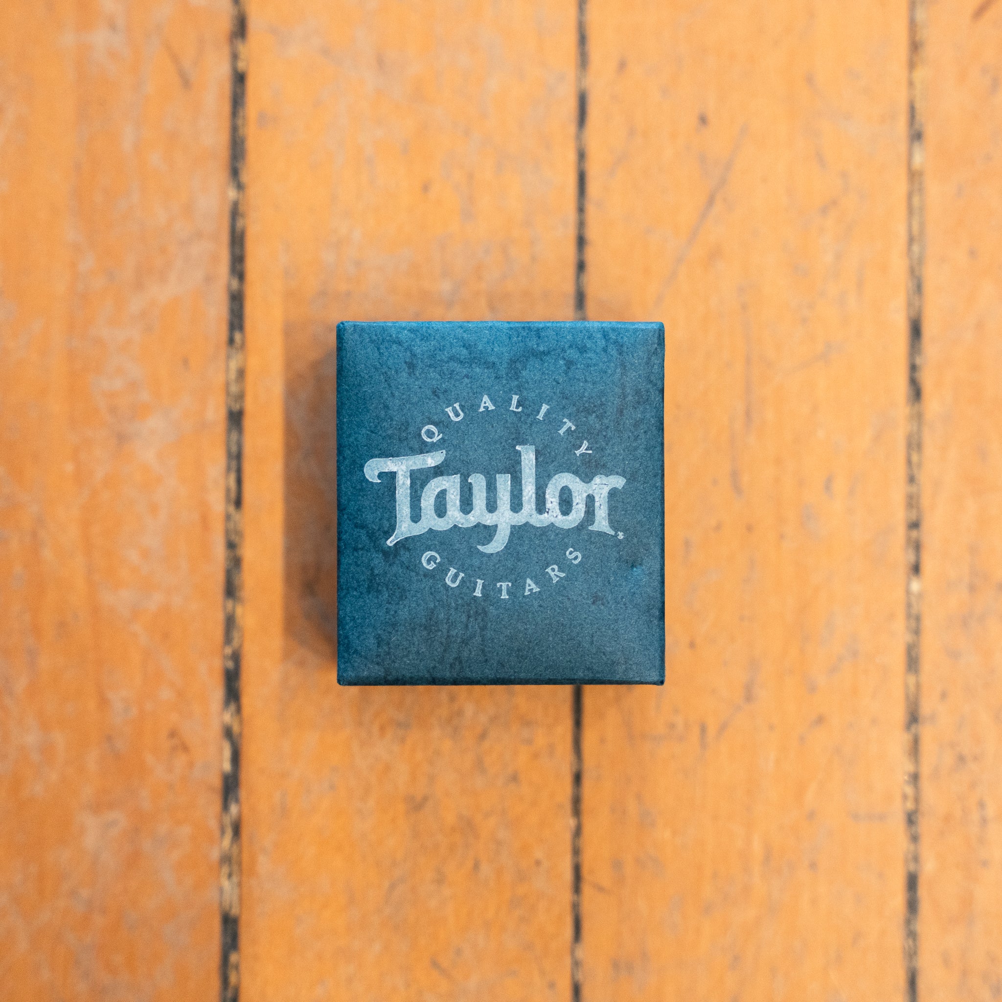 Taylor Bone Bridge Pin Set Brown with White Opal (5" Taper)