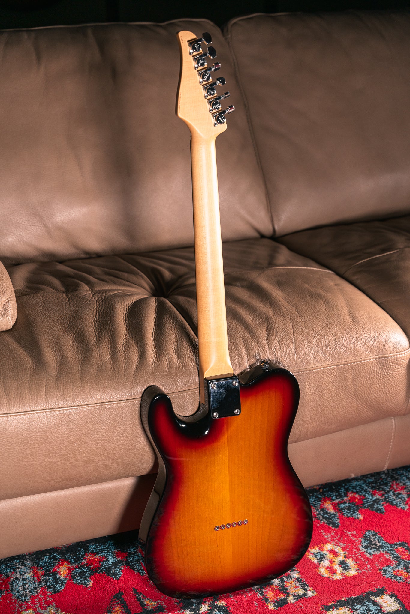 Suhr Alt T in 3 Tone Burst