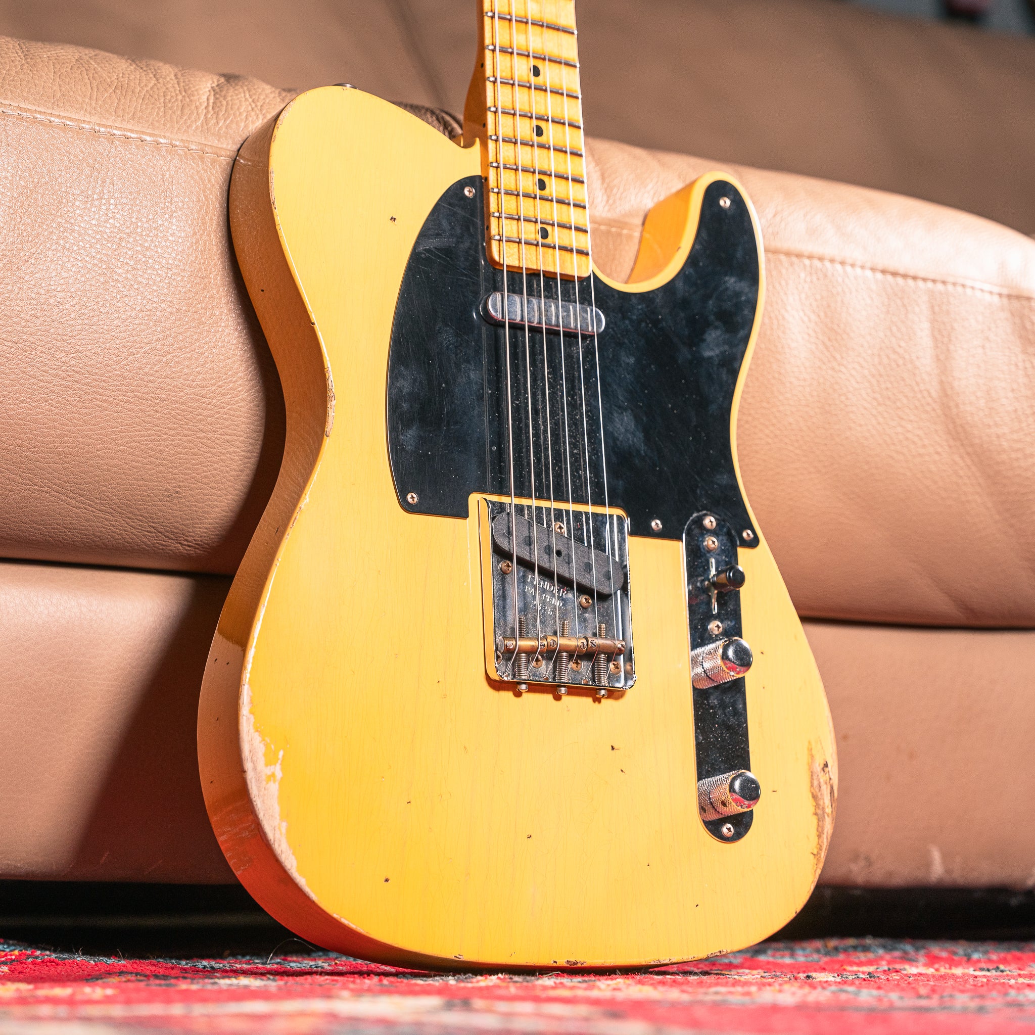 Fender Custom Shop '54 Telecaster Relic in Aged Nocaster Blonde