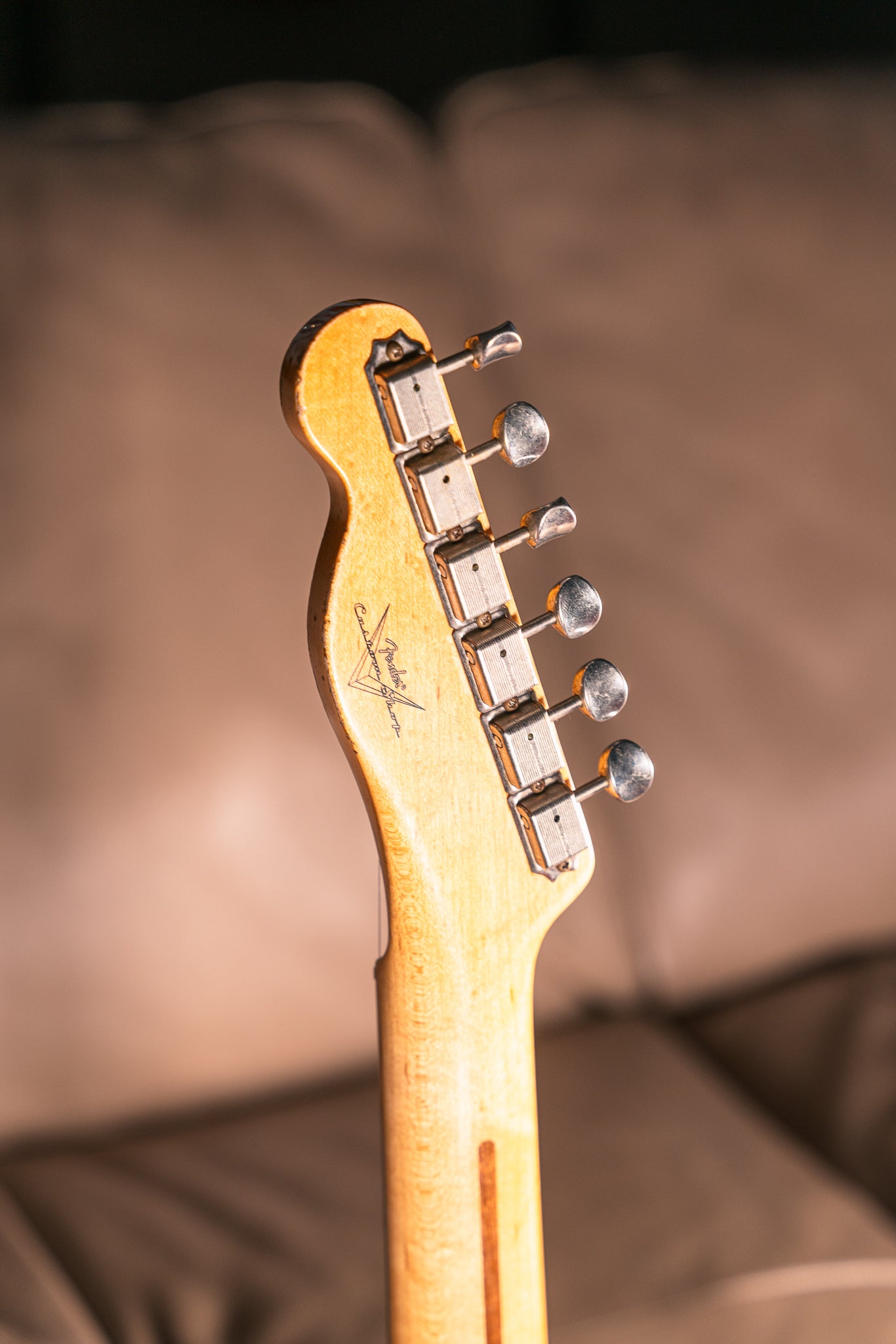 Fender Custom Shop '54 Telecaster Relic in Aged Nocaster Blonde