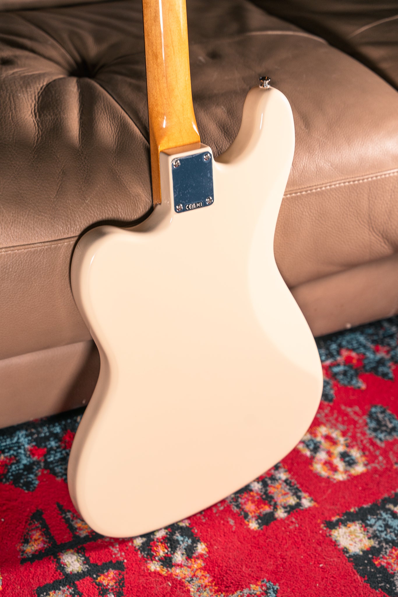 Fender Vintera III Early '60s Bass VI in Olympic White