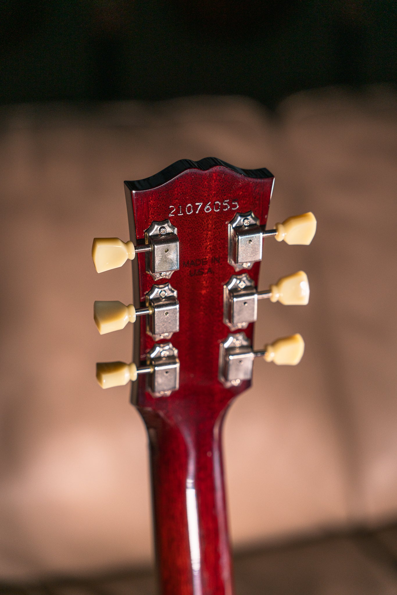 Gibson J-160E in Vintage Sunburst