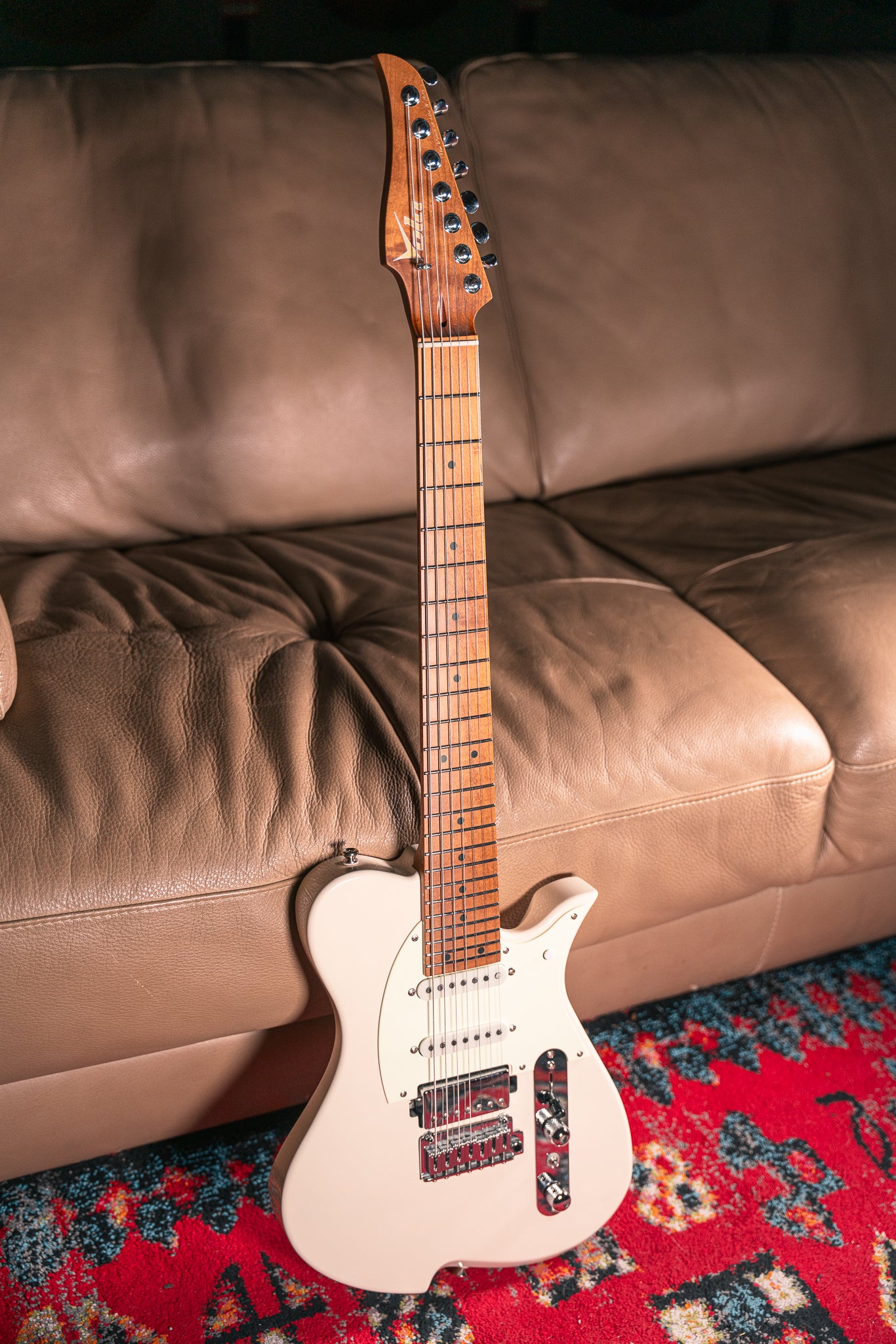 Vola Vasti 7 PDM J1 in Vintage White, Pre-Owned