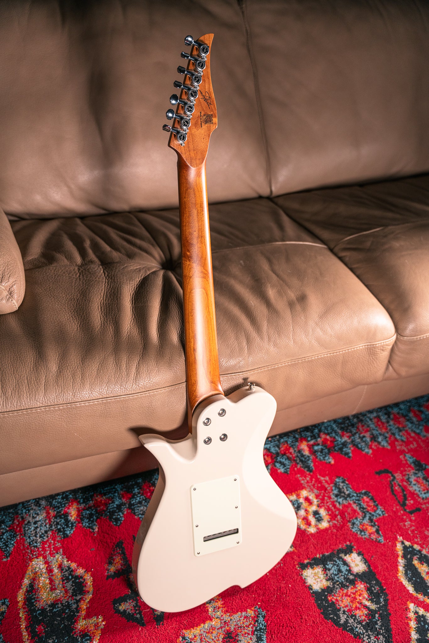 Vola Vasti 7 PDM J1 in Vintage White, Pre-Owned