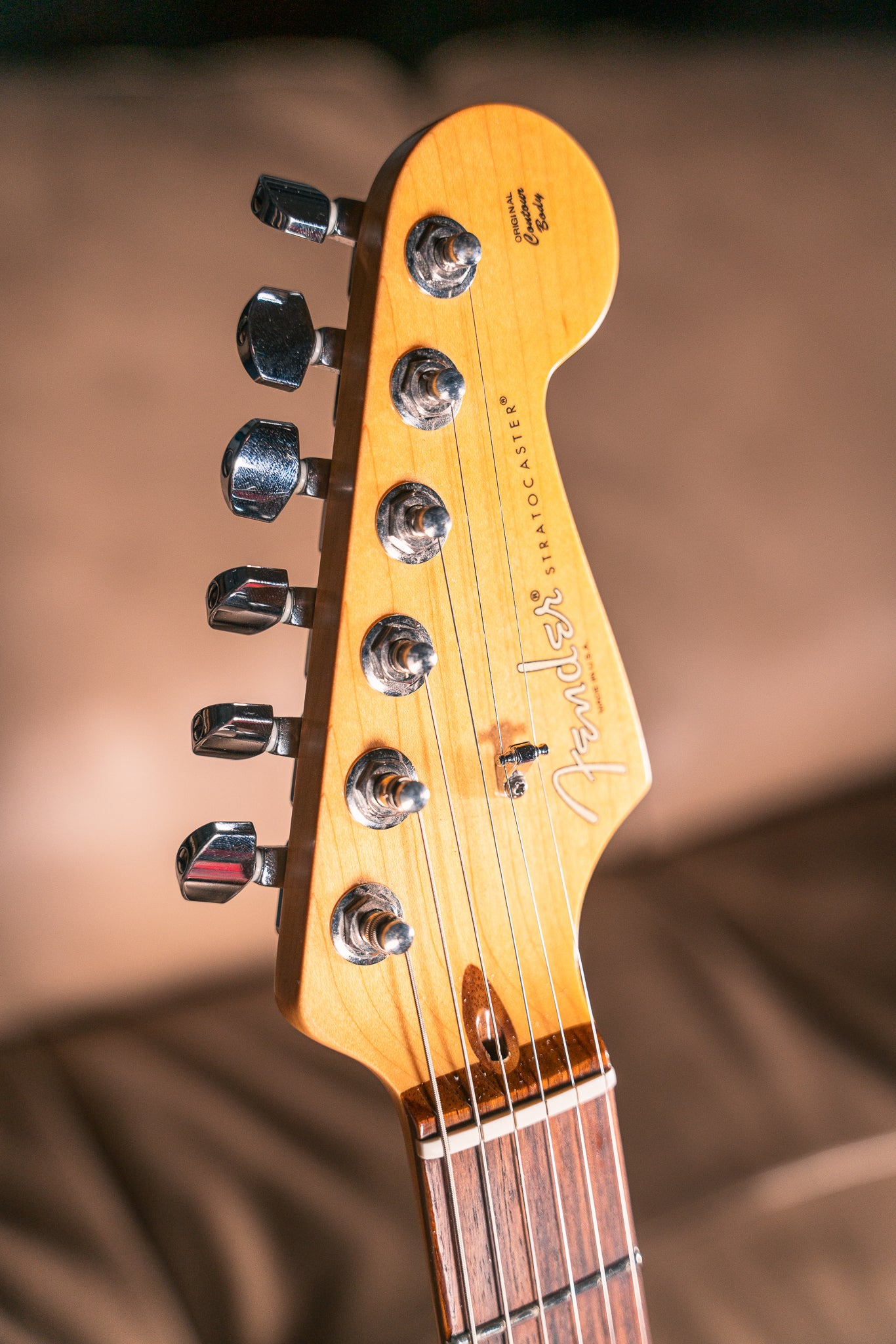Fender American Standard Stratocaster HSS in Bordeaux Metallic, Pre-Owned