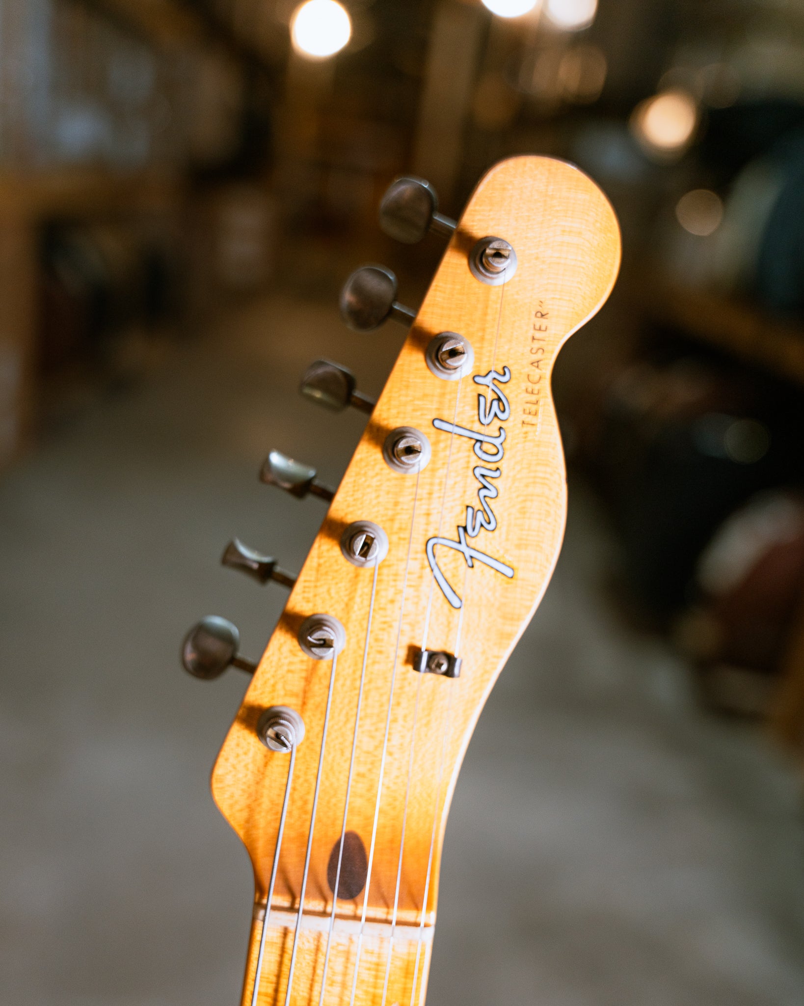 Fender Custom Shop '58 Telecaster Journeyman Relic in Wide-Fade 3-Color Sunburst