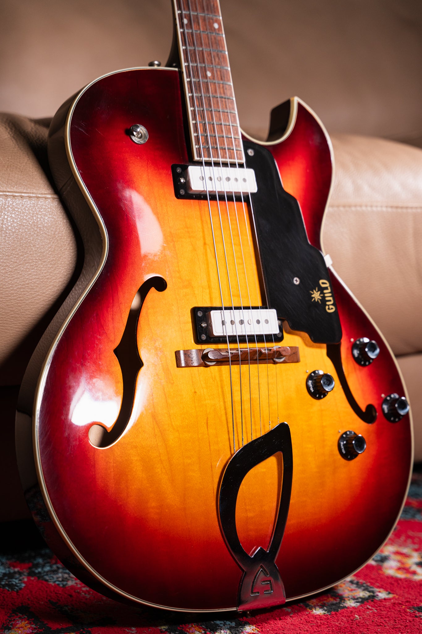1965年製Guild T-100Dについていたスイッチノブヴィンテージ Guild - 1965 - T-100D in Sunburst – Lidgett Music