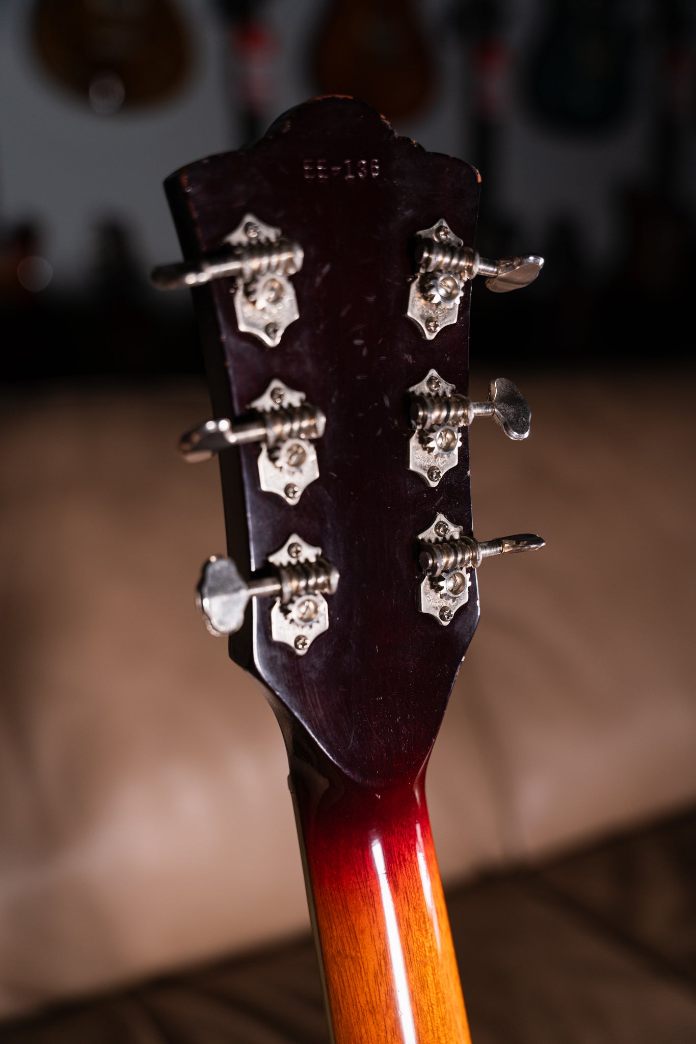 Guild - 1965 - T-100D in Sunburst