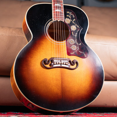 Gibson Custom '57 SJ-200 Reissue Light Aged in Vintage Sunburst