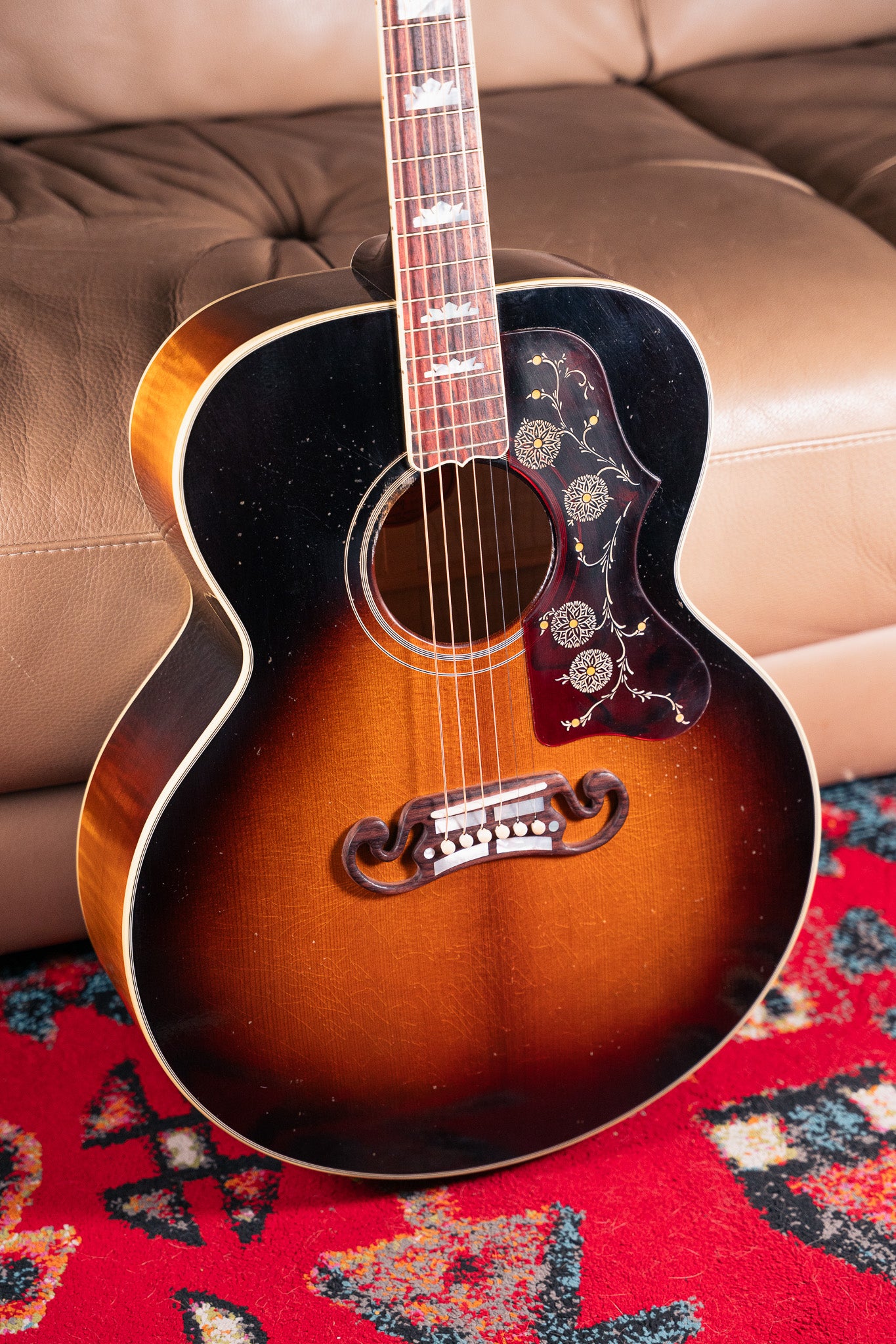 Gibson Custom '57 SJ-200 Reissue Light Aged in Vintage Sunburst