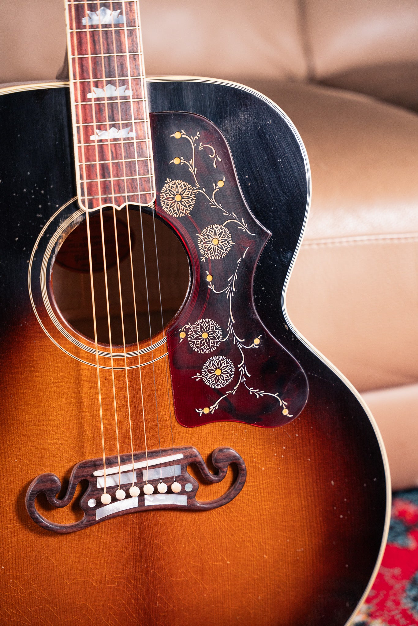 Gibson Custom '57 SJ-200 Reissue Light Aged in Vintage Sunburst