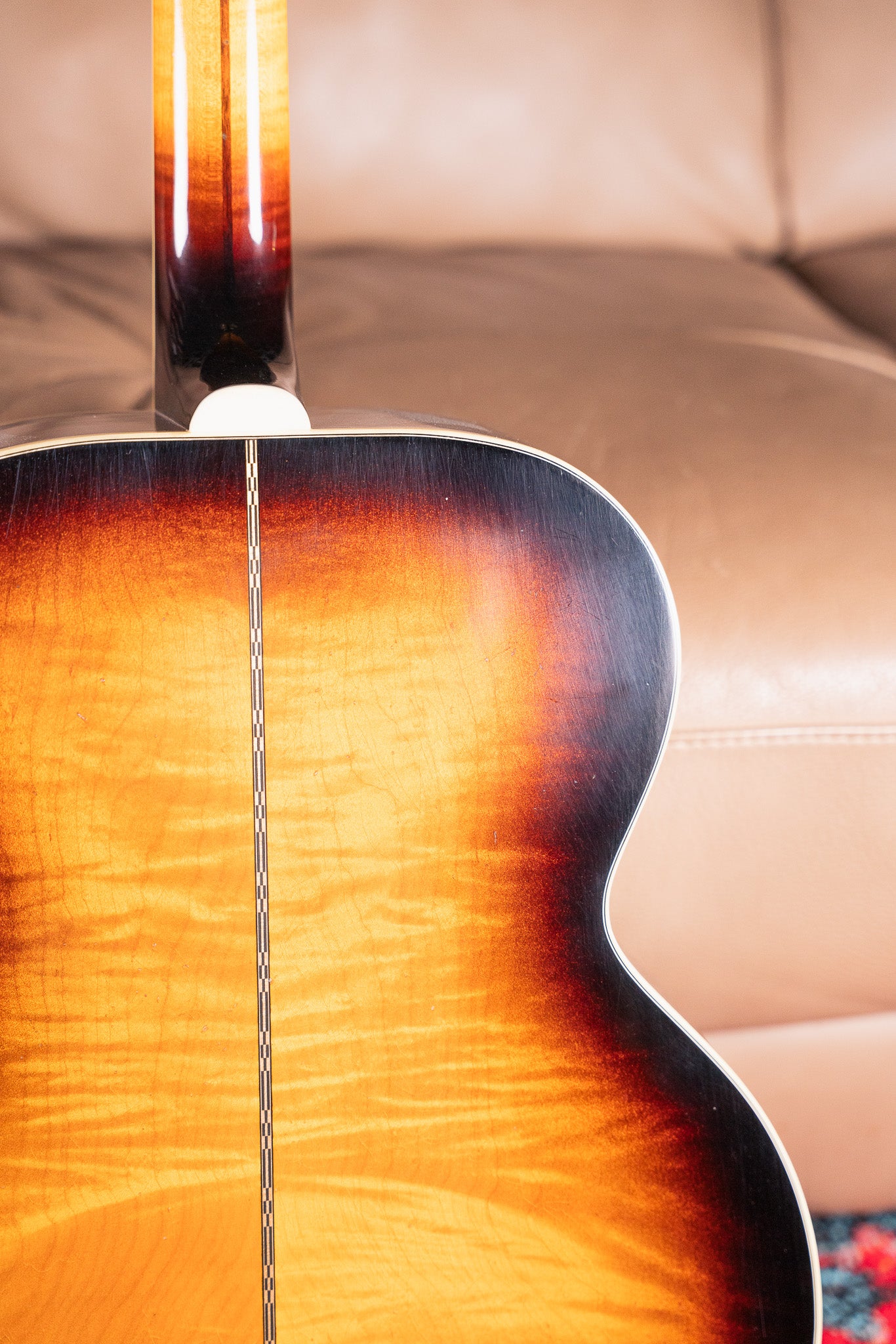 Gibson Custom '57 SJ-200 Reissue Light Aged in Vintage Sunburst